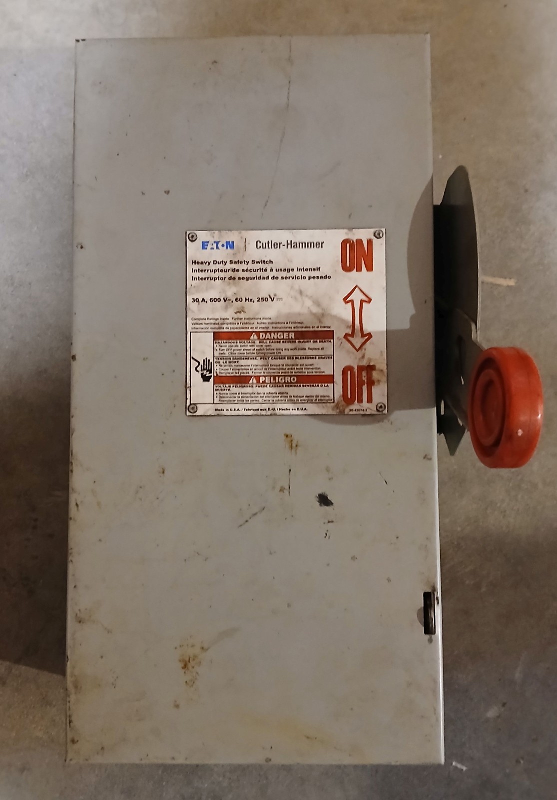 1 USED CUTLER-HAMMER DH361NGK 30A HEAVY DUTY SAFETY SWITCH NNB ***MAKE OFFER***