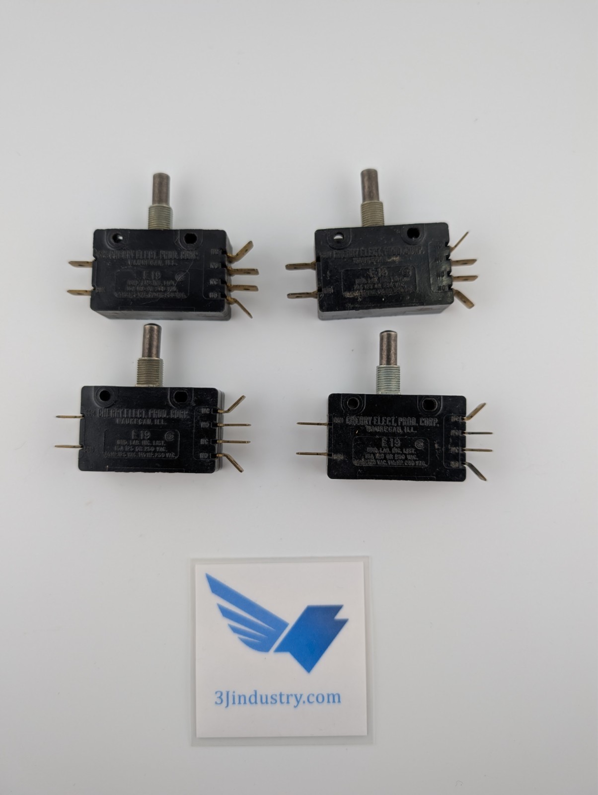 E19-00M – Set of 4 – Cherry Elect. Prod. Corp. Snap action Switch