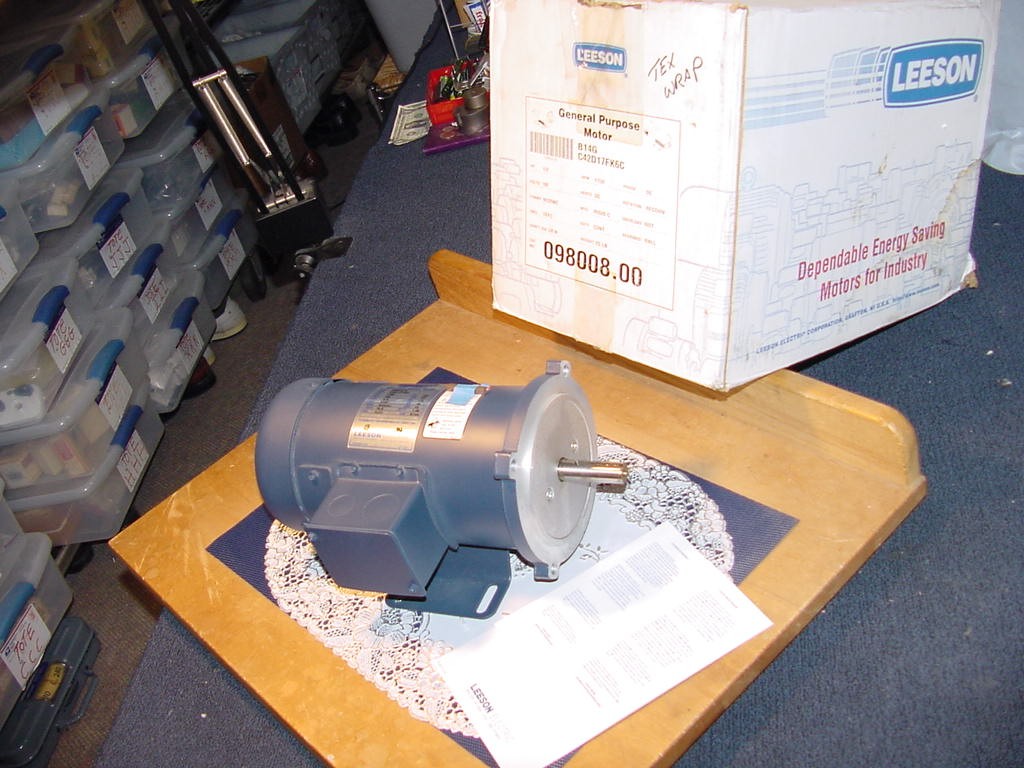 Leeson 098008.00, Permanent Magnet DC SCR Motor, 1/2 HP, 1750RPM, 180VDC, New