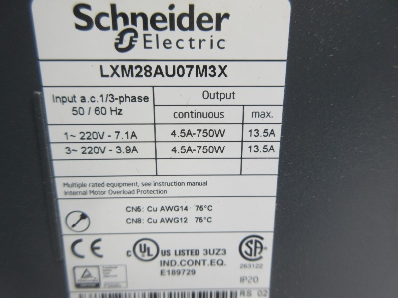 SCHNEIDER ELECTRIC LXM28AU07M3X 220V 7.1A NSNP
