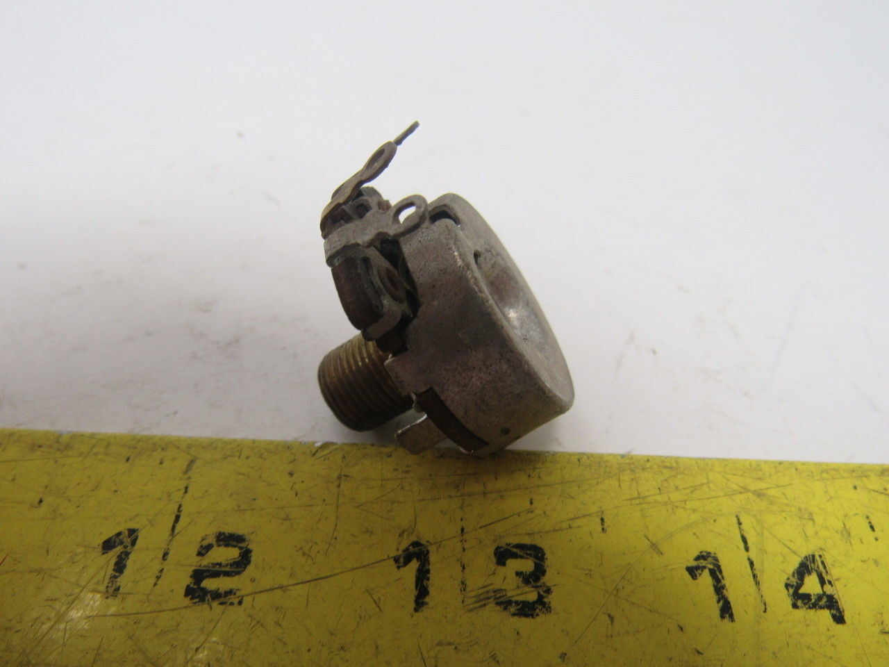 Clarostat 45A305 3MEGO Poteniometer