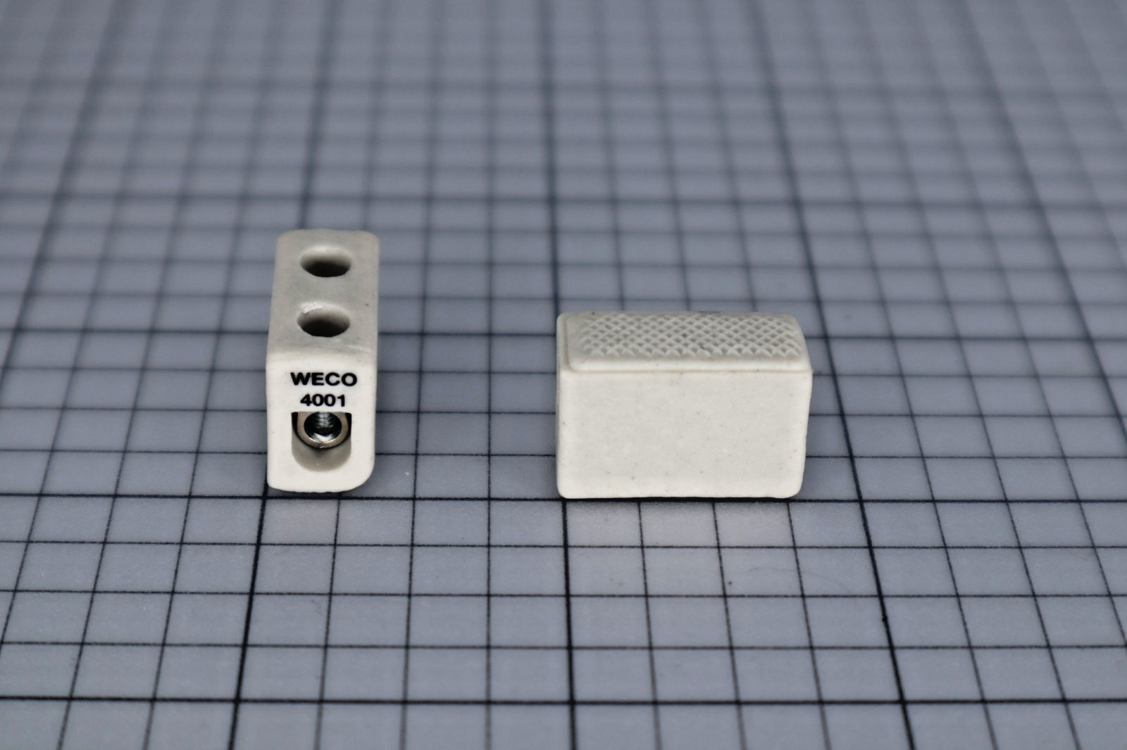 *Lot of 50* WECO 4001 Ceramic Terminal Block Pass Through