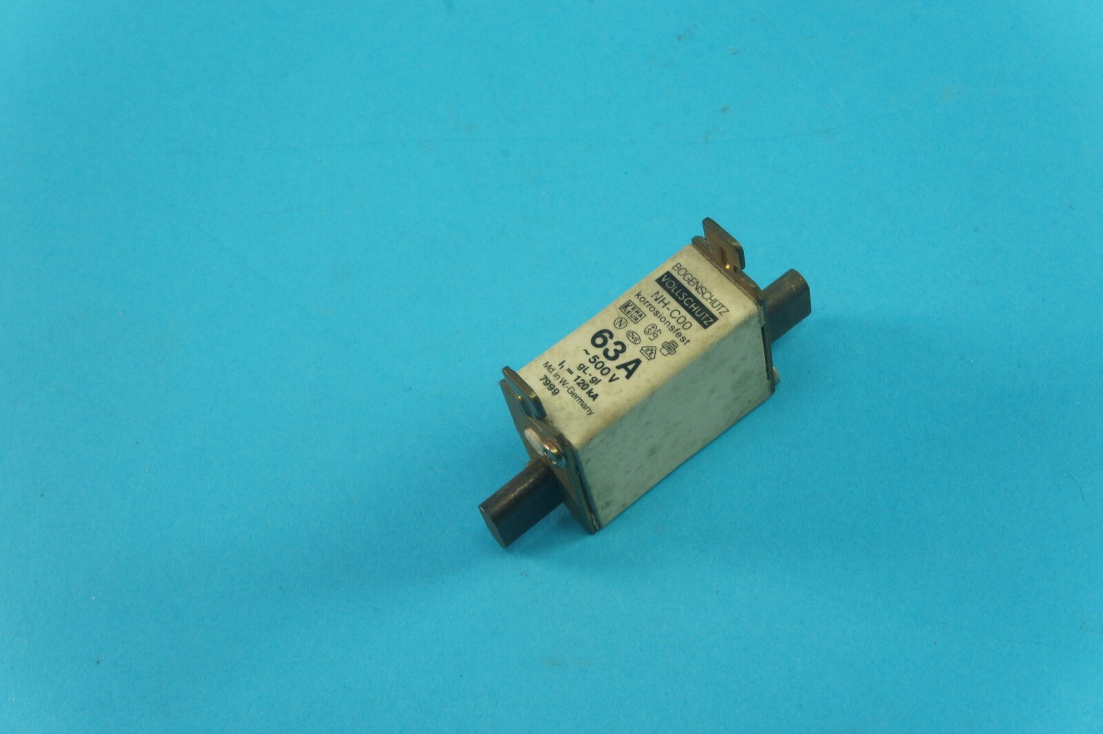 Arc guard NH-C00 fuse, 63A 500V 120kA, square type gL-gI, size NH00