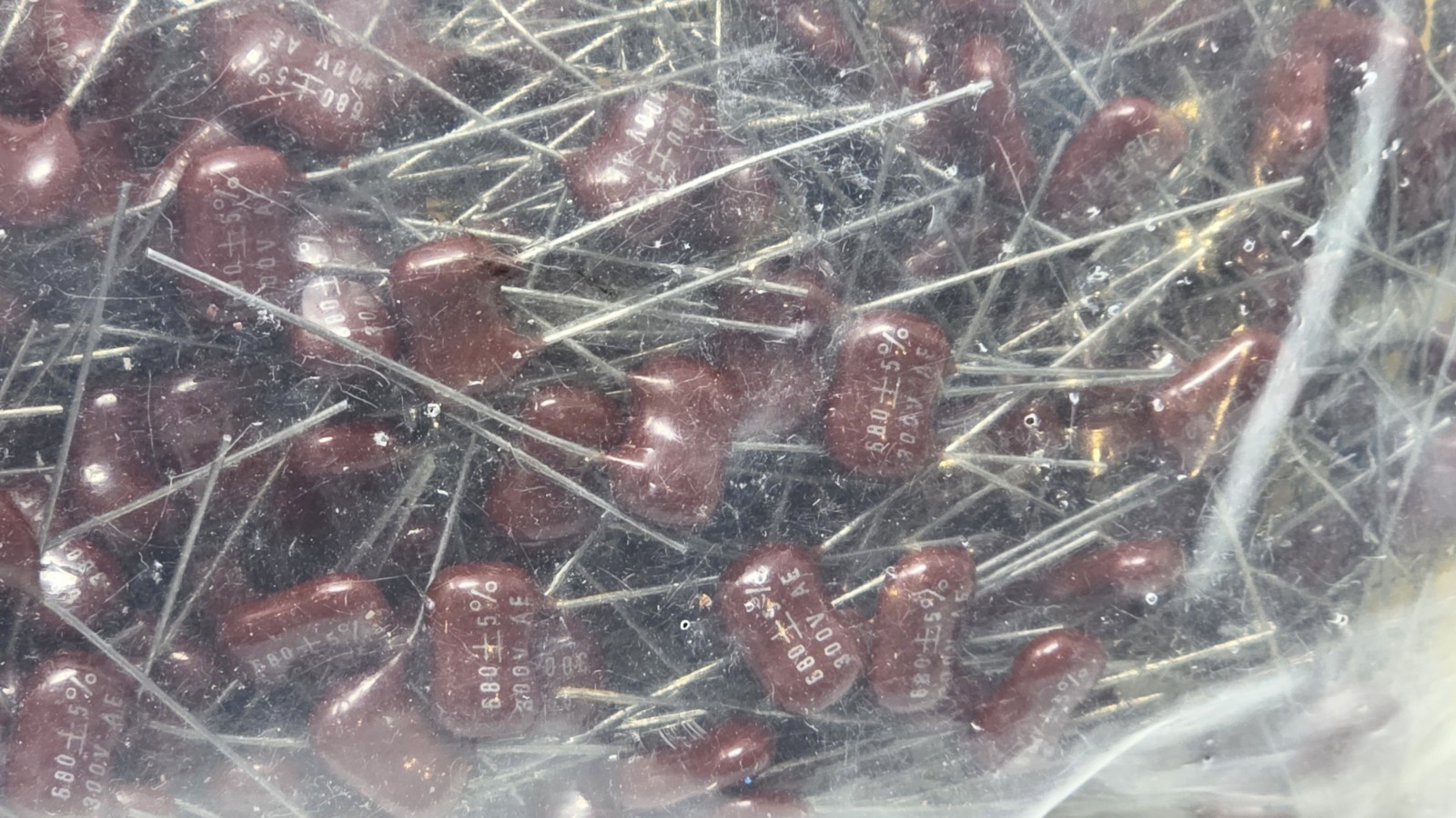 (500pcs) Vtg DM15-681J 680PF .00068 MFD 5% 300V Silver Mica Capacitors