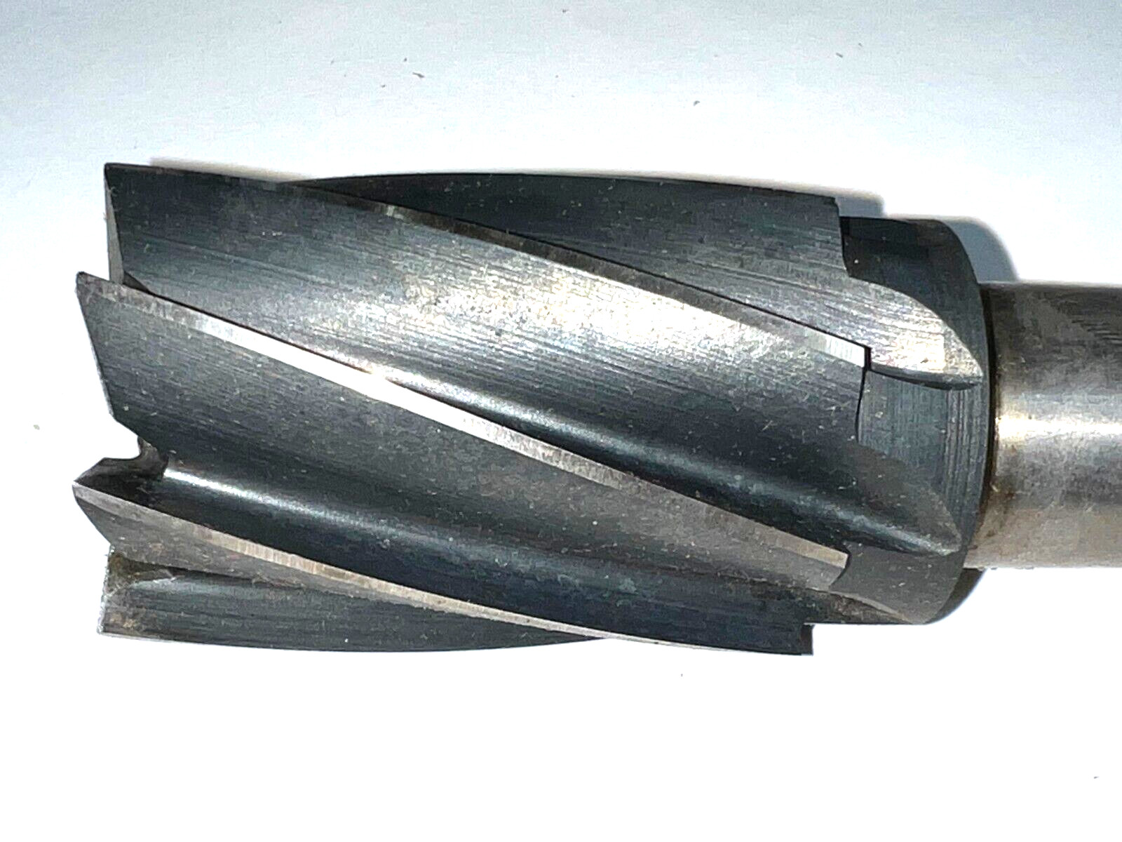 NATIONAL TWIST TAPERED END MILL NO. 9 3MT 8 FLUTE 1-3/4″ CUT DIA. 7-3/4″ OAL