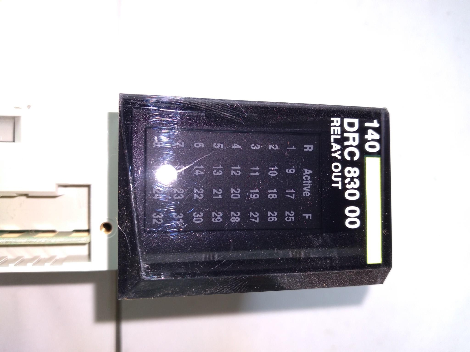 SCHNEIDER ELECTRIC MODICON QUANTUM 140DRC83000 RELAY OUT 8X1