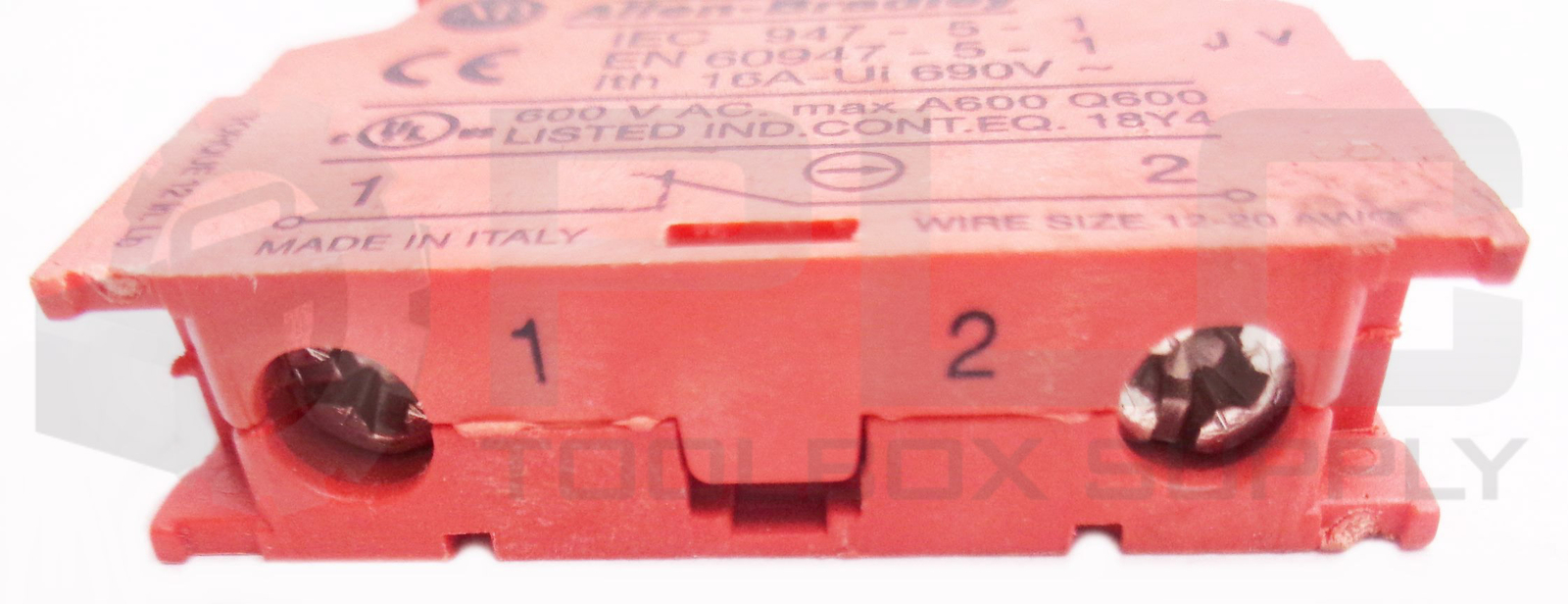 BOX OF 8 NEW ALLEN BRADLEY 800C-PA004001 /A CONTACT BLOCKS 600VAC 690V