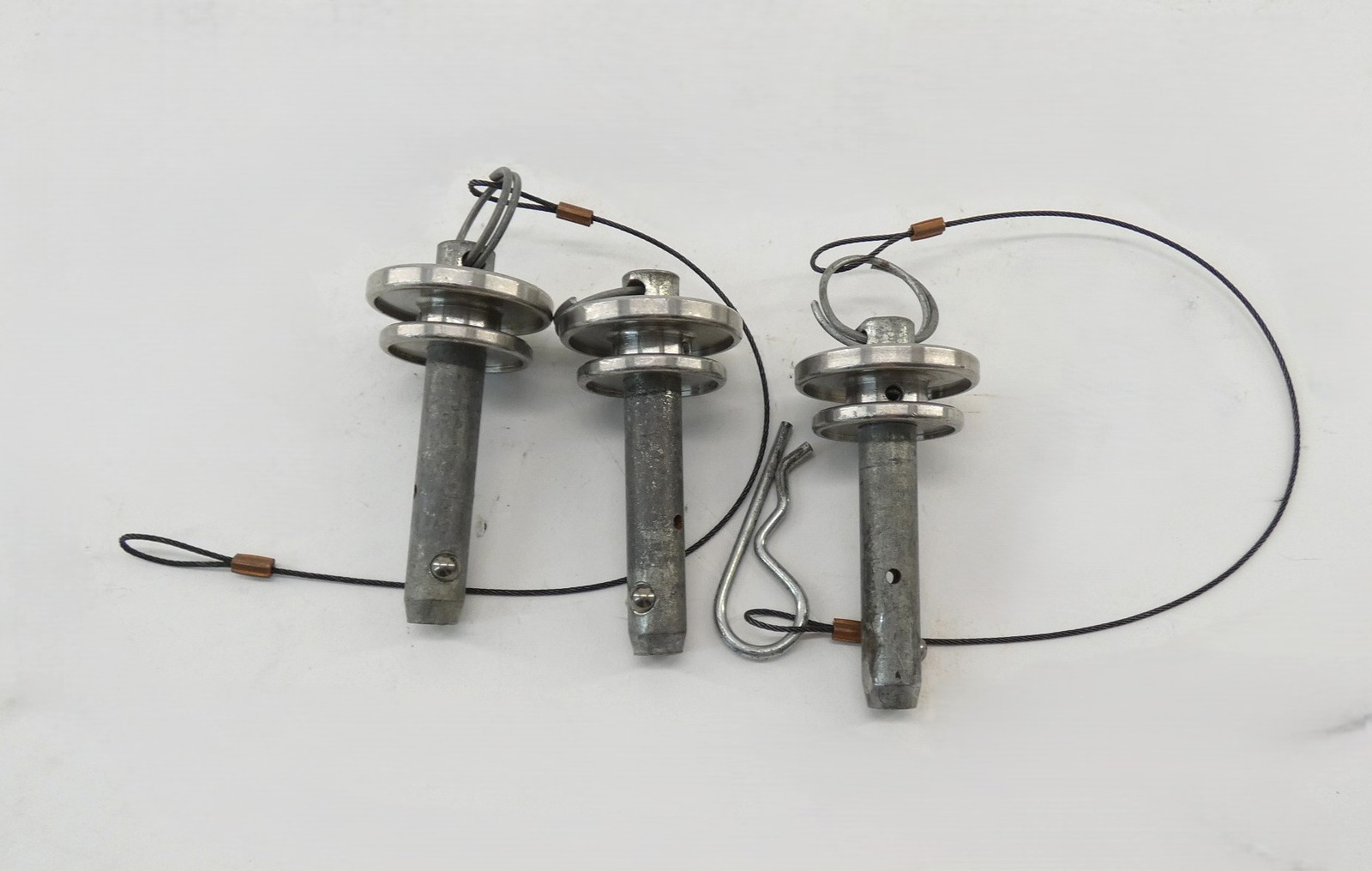 *Lot of 4* 2-3/4″ Quick-Release Ball-Lok Pin 5/8″ DIA