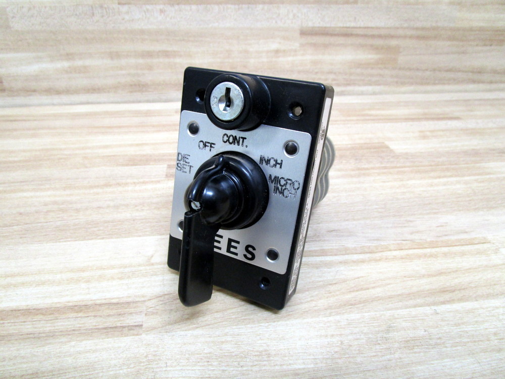 Rees 04925-380 Selector Switch 04925380 W/O Key