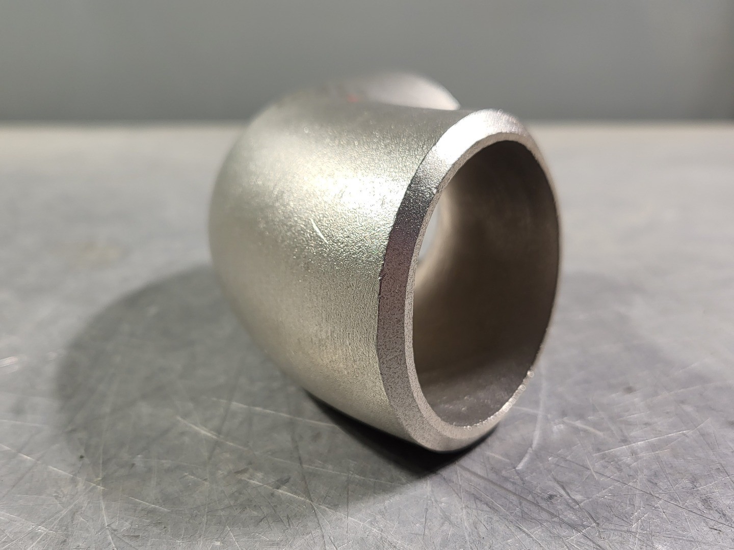 SURPLUS NEW TOPPER 2″ 90 Deg Buttweld Elbow SCH STD WP304/304L A/SA403 B16.9
