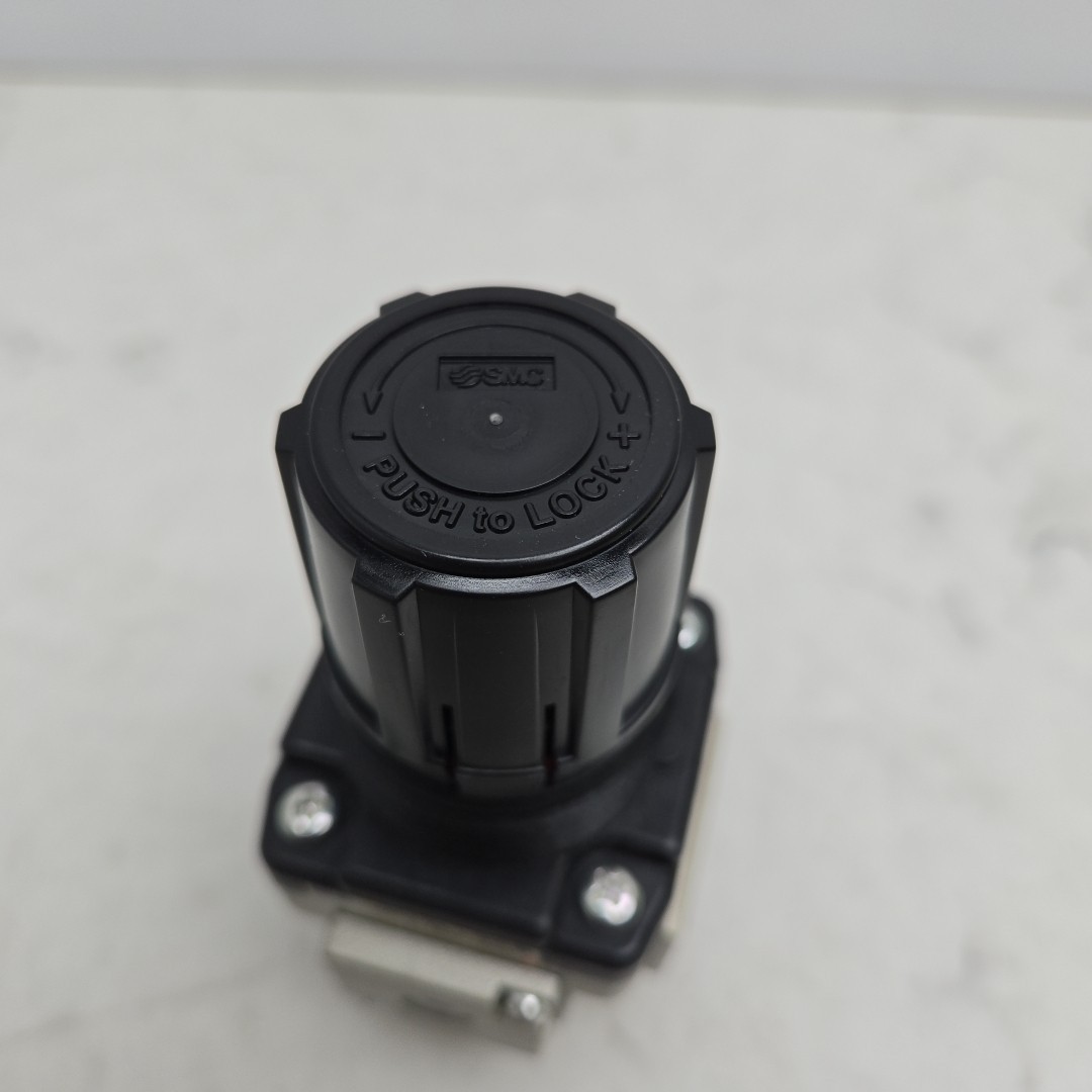 Smc AR30-N02-Z Pneumatic Regulator Modular 1/4″ Npt 7-125 Psi New