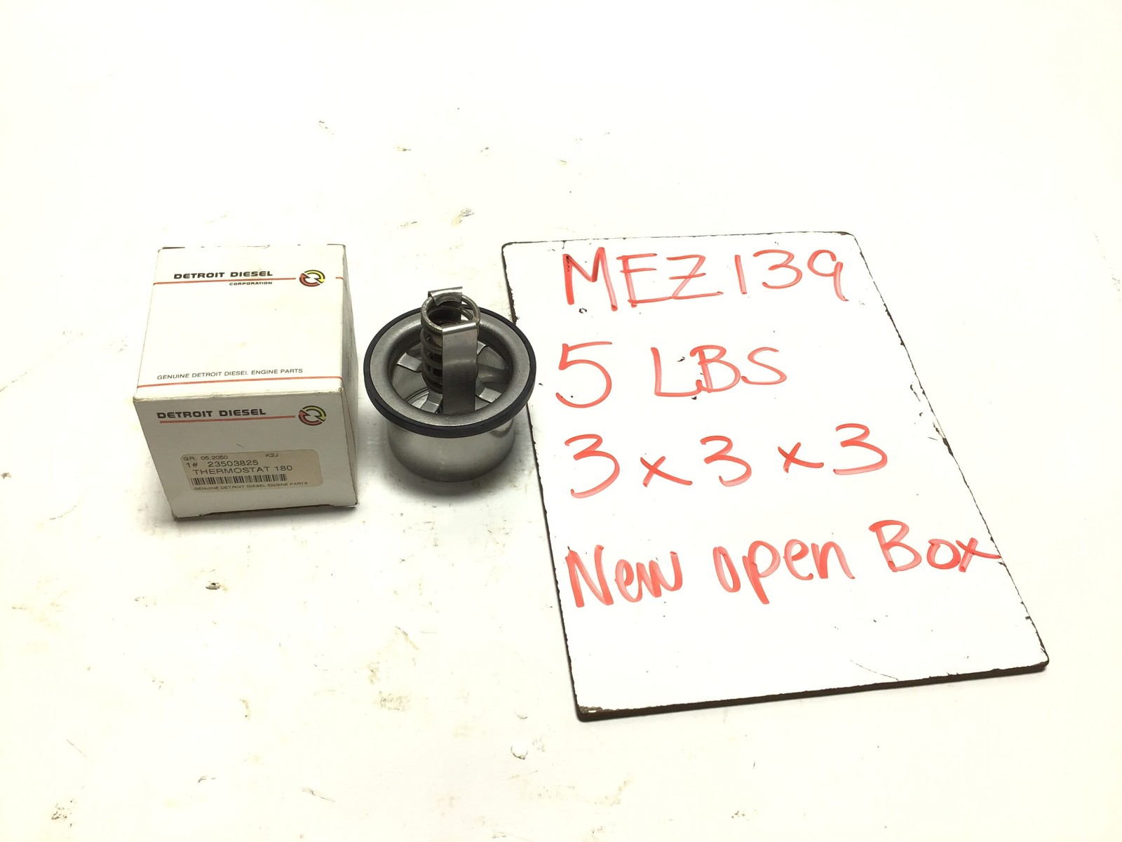 Genuine Detroit Diesel 23503825 Engine Coolant Thermostat 180°F