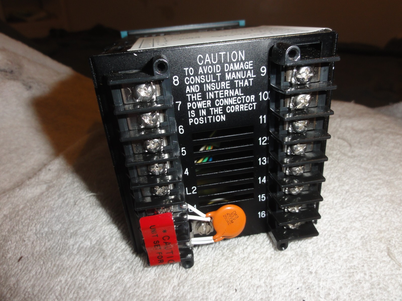 HONEYWELL DC2001-2-0000-0000-00-0122 Temperature Control Mini Pro NEW (Open Box)