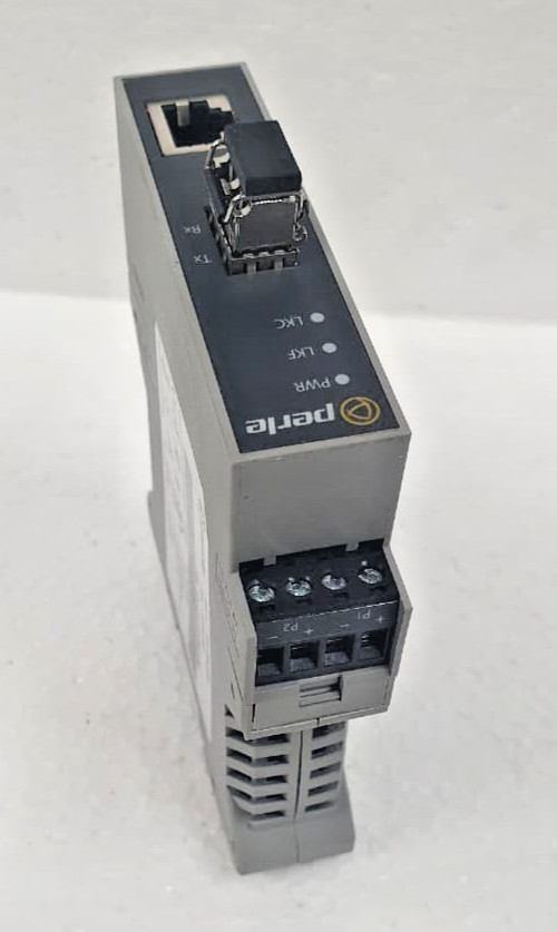 Perle SR-100-SFP Din Rail Media Converter 05091280
