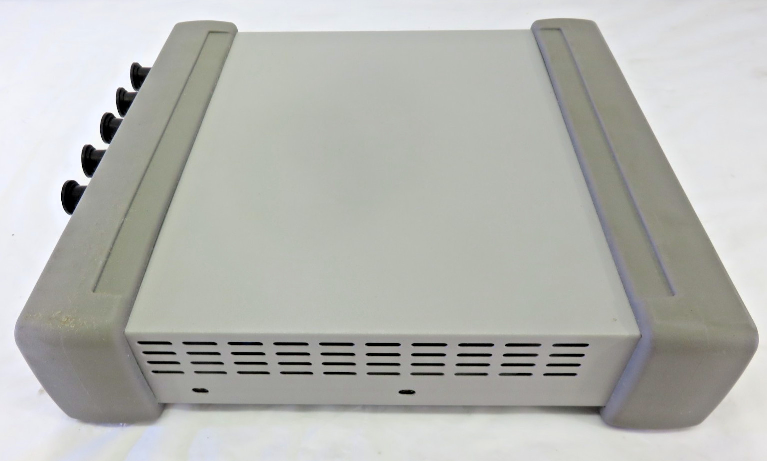 Agilent 5818A LXI Class B Trigger Box, For Parts/Repair
