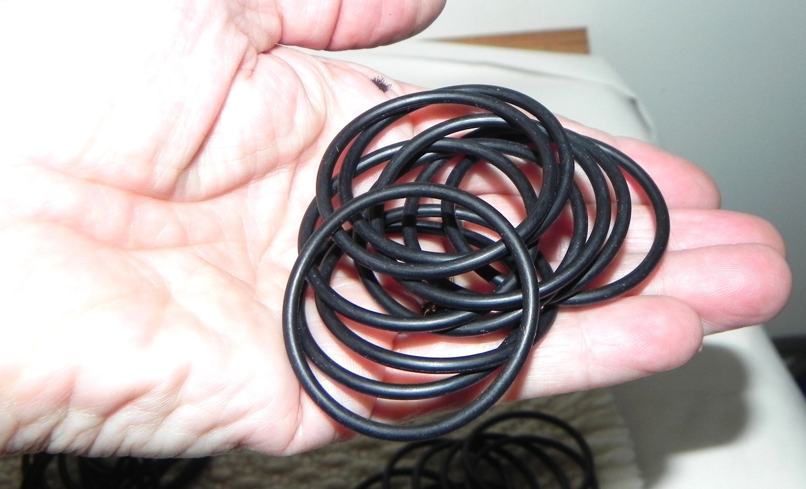50) O rings #128 Material 70 Shore A Buna N, 1-1/2″ID x 1-11/16″OD x 3/32″ Thick
