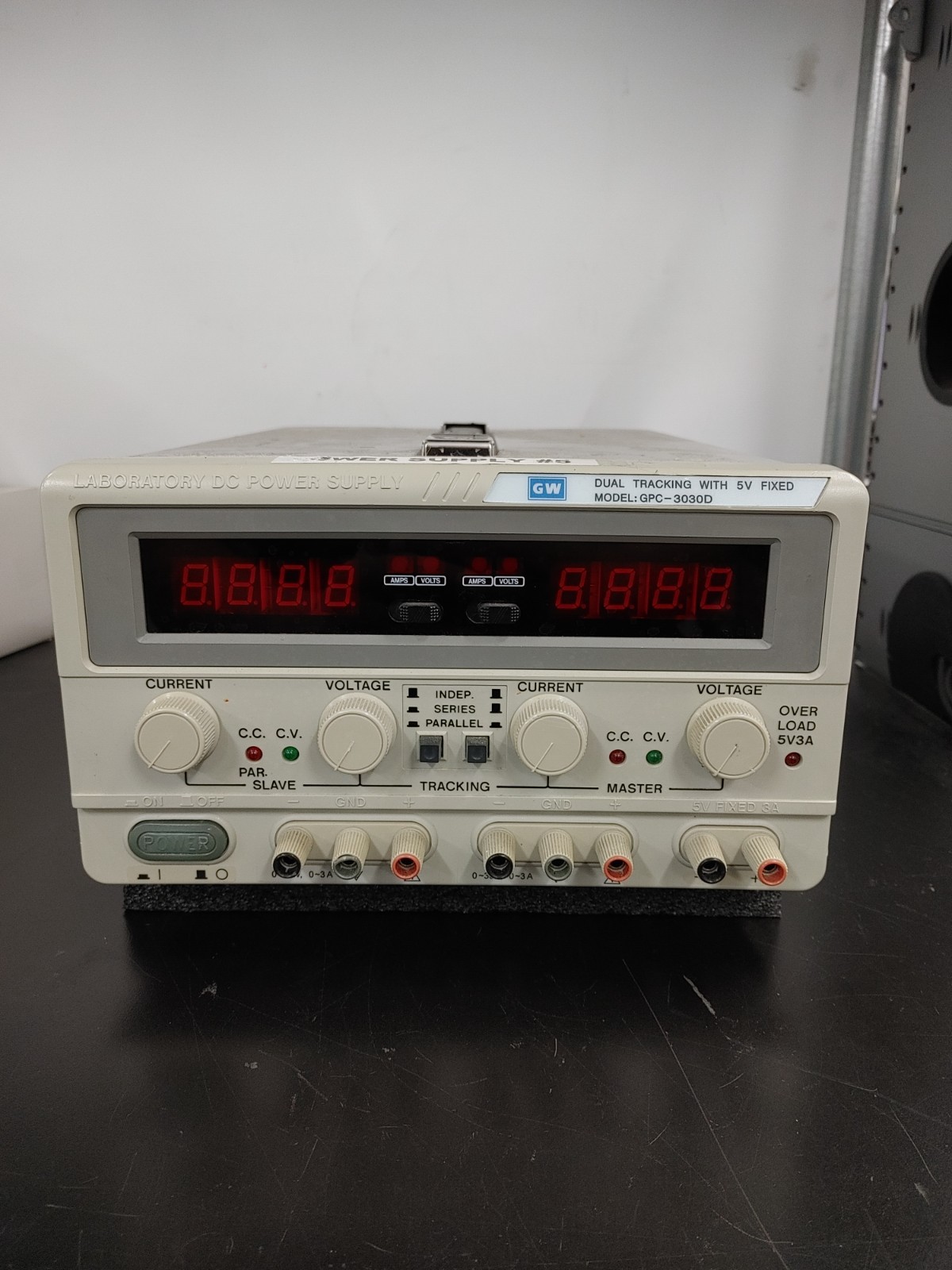 GW INSTEK GPC-3030D Dual Tracking with 5V Fixed Laboratory DC Power Supply