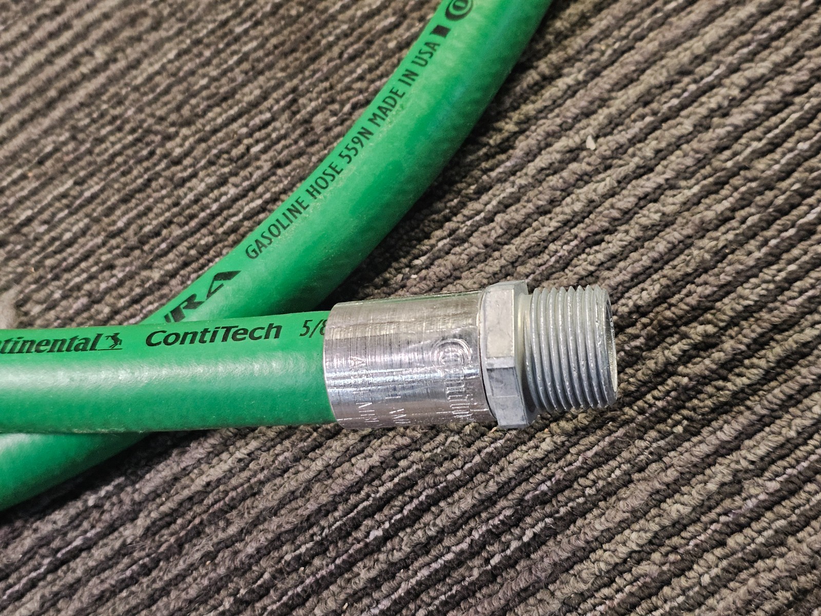 Continental ContiTech 20835375 Flexsteel Futura 5/8″ x 6′ Gasoline Hose Green