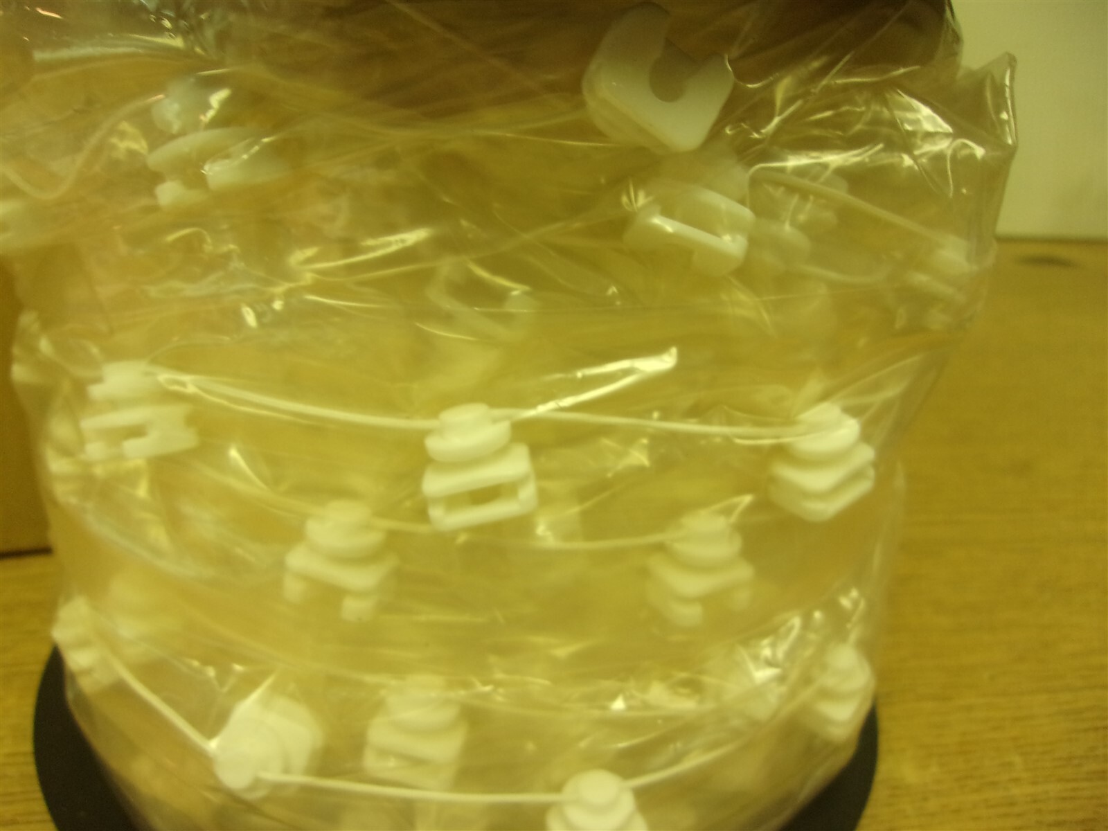 NEW R-Equal 2PCR-100 Carrier w/ Detachable Pendant 2.5″ 500 Pcs *FREE SHIPPING*