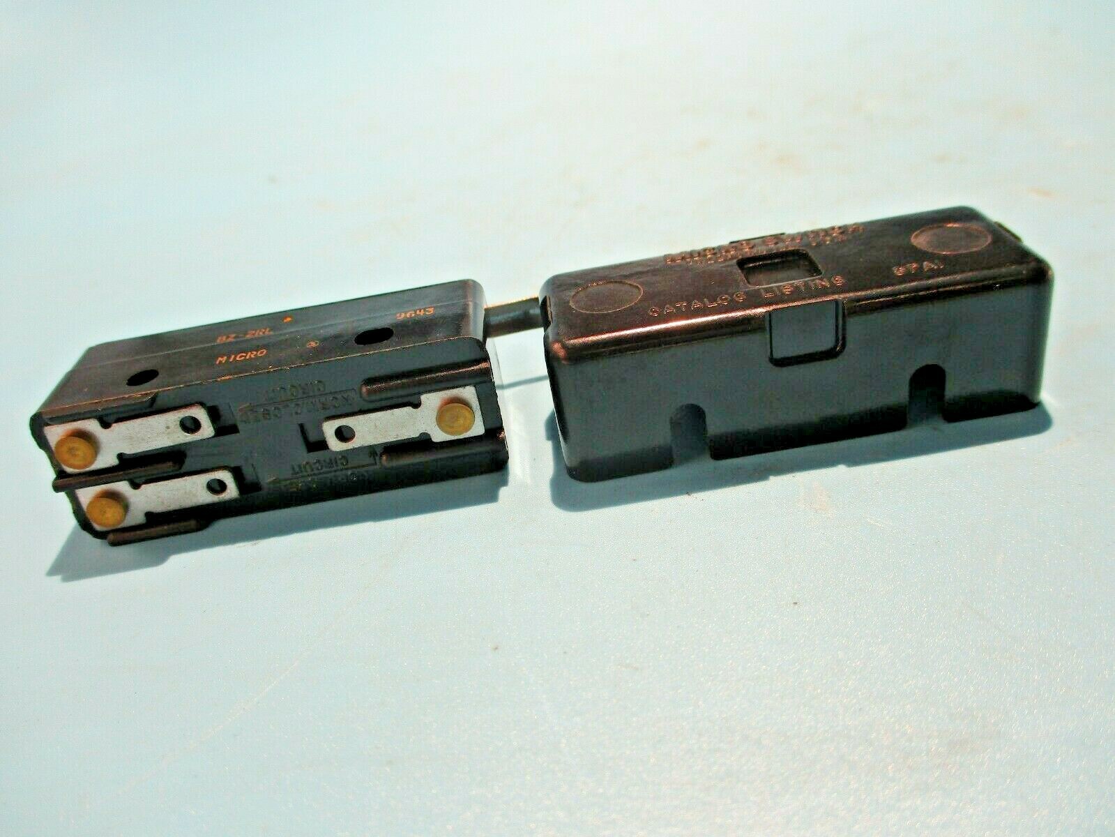 NEW HONEYWELL MICRO BZ-2RL LIMIT SWITCH W/COVER