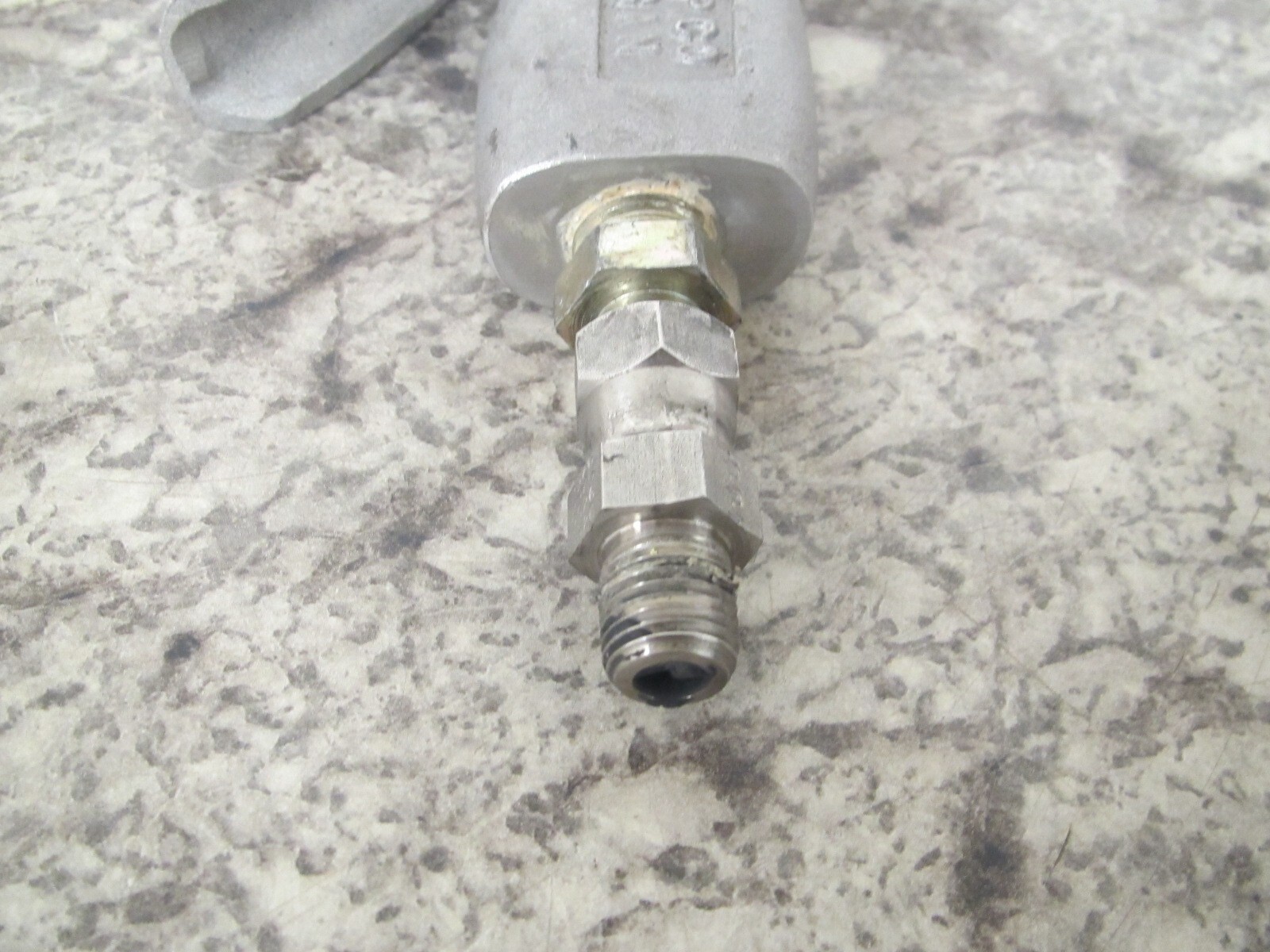 JOHNSTONE PUMP CO FLOW PUMP SPRAY GUN 24387 USED FREE SHIPPING