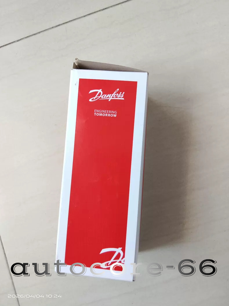 1PC NEW Danfoss AKS3050 Pressure Sensor 060G3592 Fast shipping One-year warranty