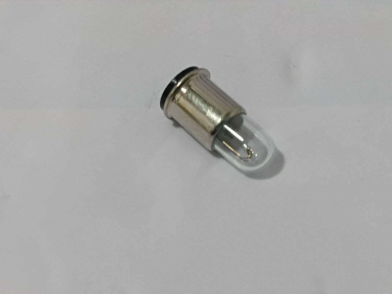 Push Button Indicator Lamp 327L 28V 0.04A (Lot of 16 Pcs)