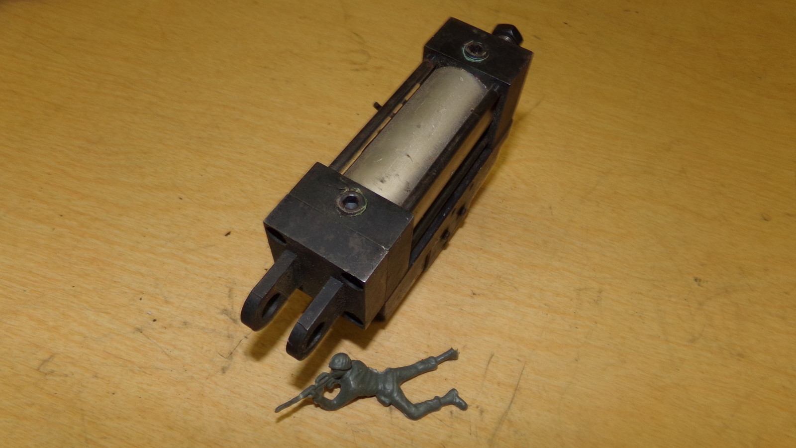 C&C Manufacturing Inc 83-1126-2 Valve Assembly 621A-14-111GA *FREE SHIPPING*