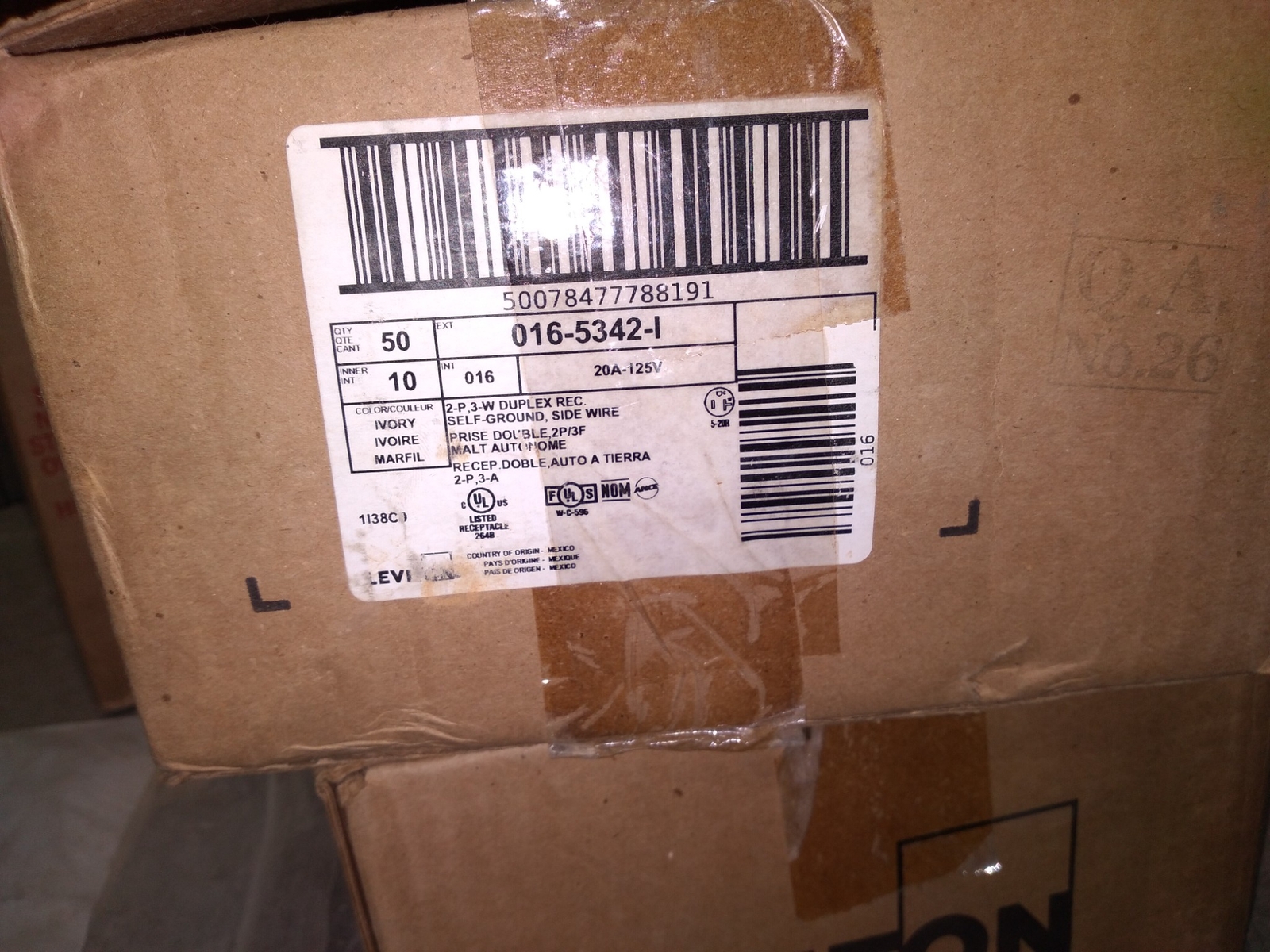LEVITON 016-5342-I 20A 125V ’10 IN BOX’