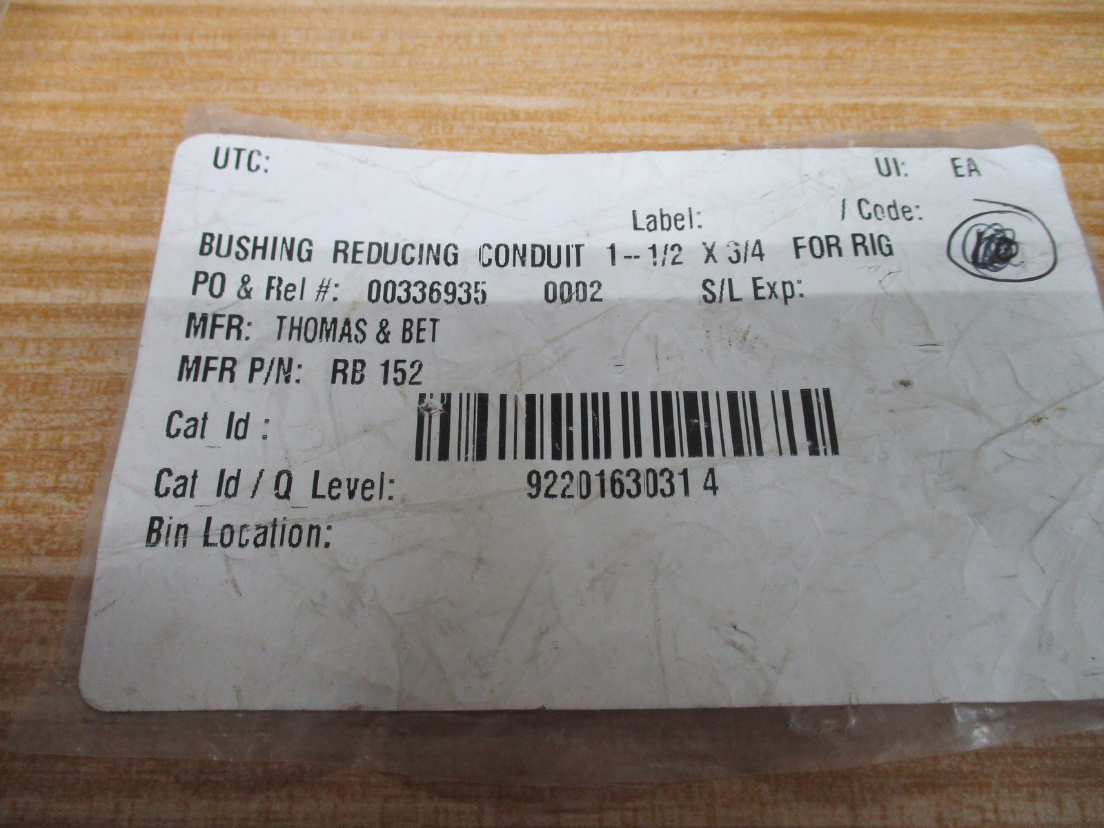 Thomas & Betts RB-152 Reducing Bushing RB152 1-1/2″ x 3/4″ (Pack of 9)