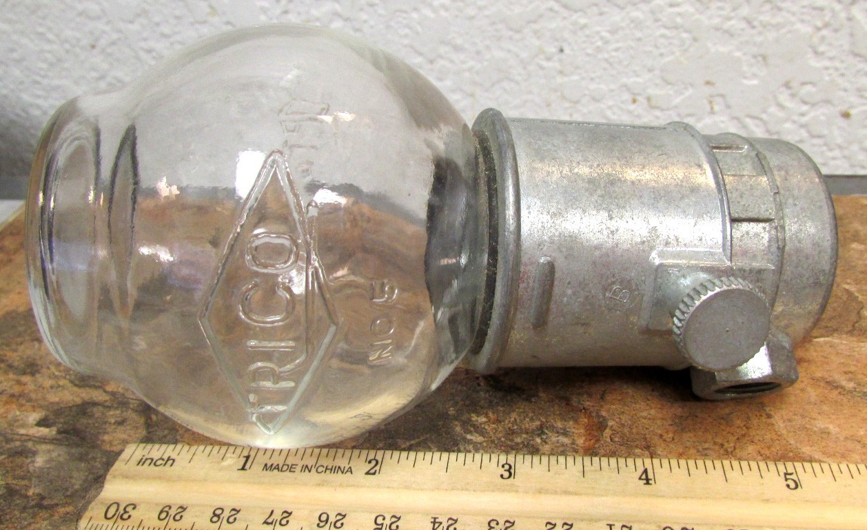 Trico Opto-matic no 5 Oiler, great condition weighs right at 1 pound, clean