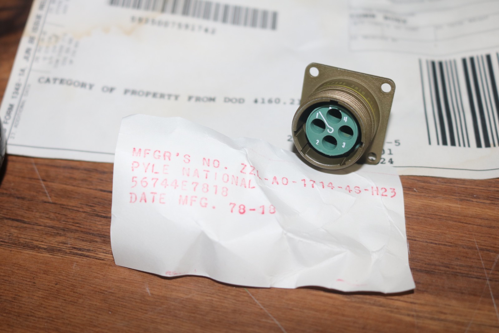 NOS Electrical Connector C48-00R14-4S169 5935-00-759-1742