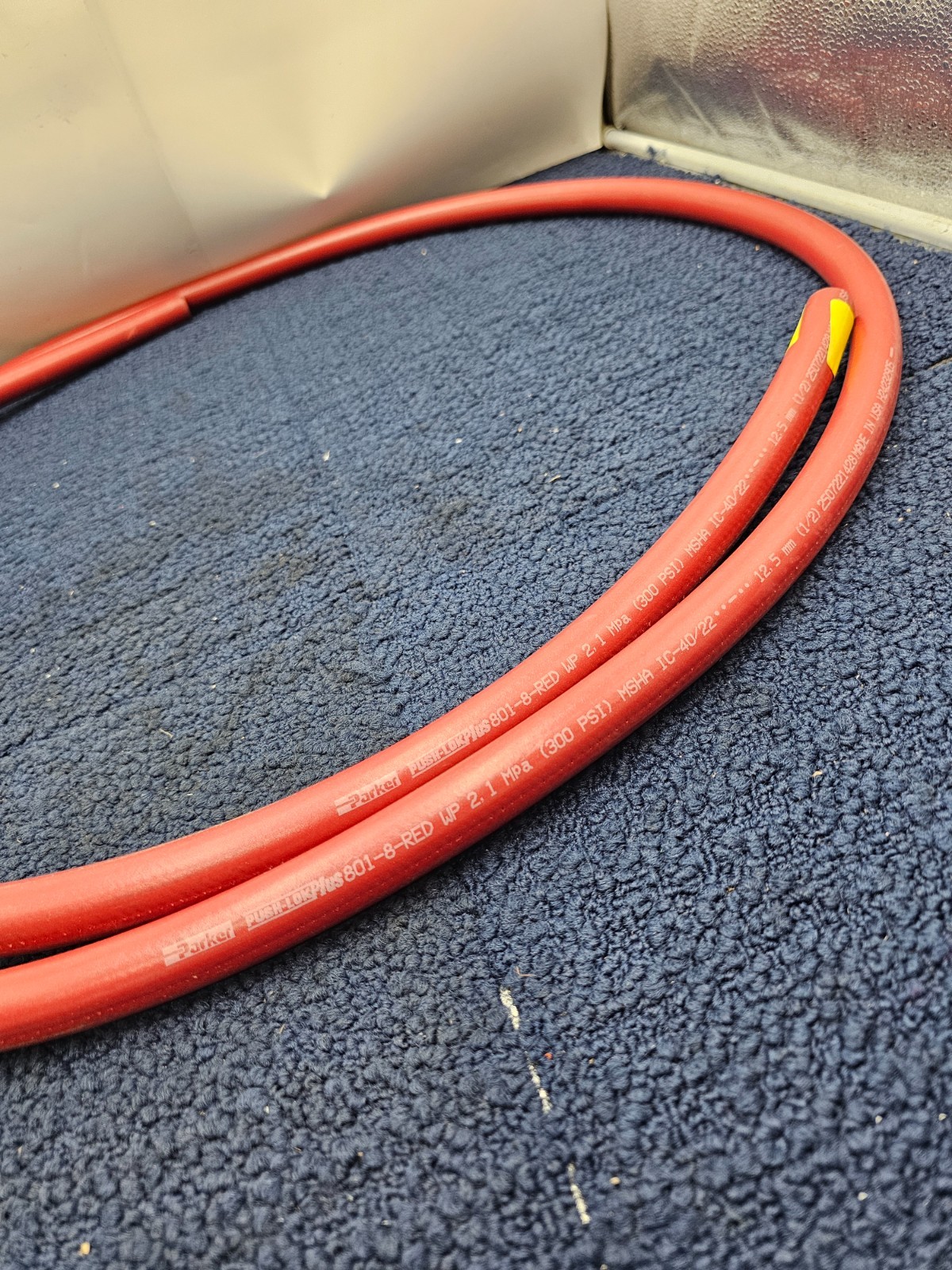 Parker 801-8-RED Push-Lok Plus Multipurpose Hose 300 PSI 1/2″ x 9 ft. Red