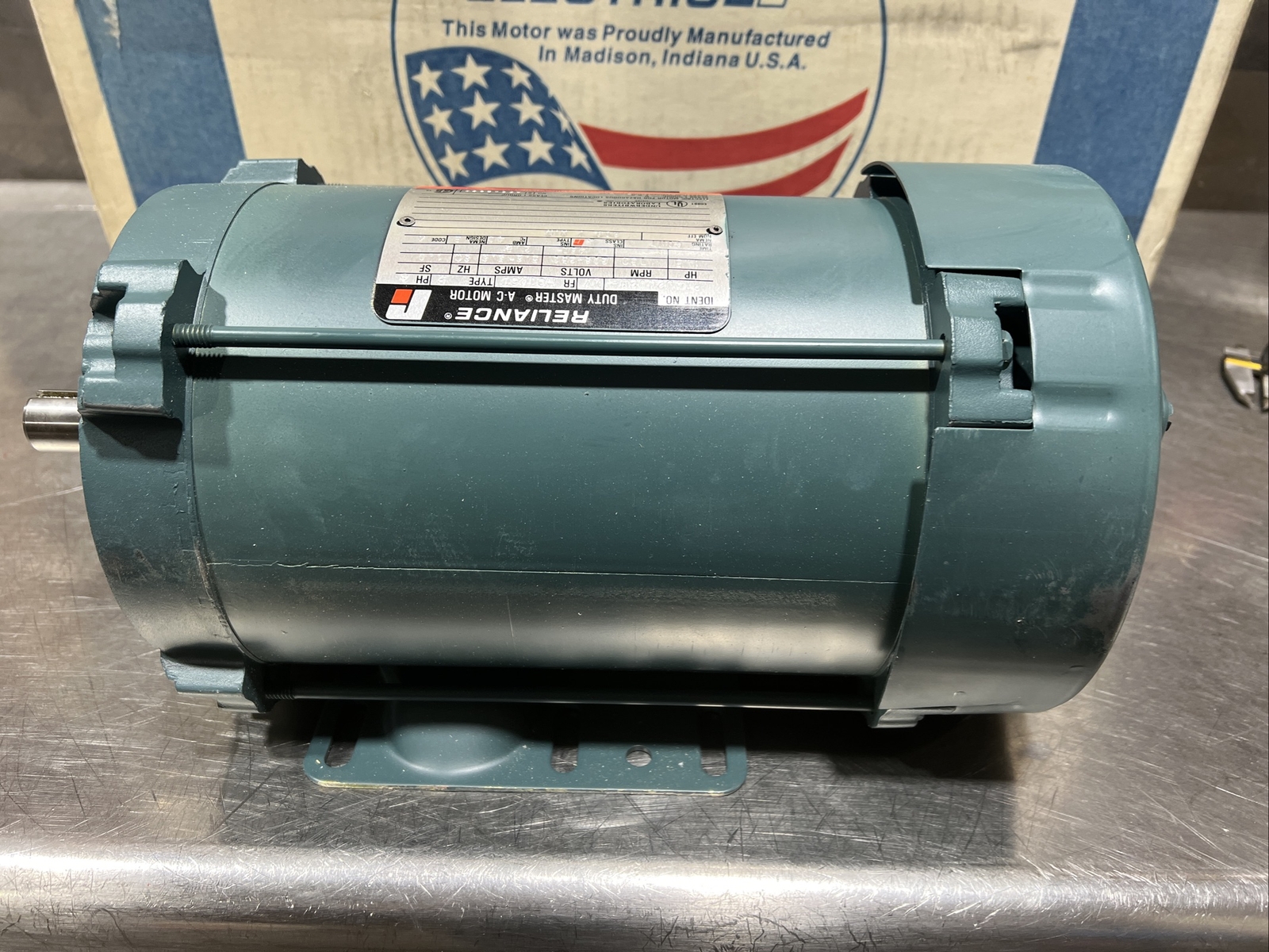 RELIANCE ELECTRIC P14J2402M-WY MOTOR 1.5HP 1730RPM 208-230V Nos Surplus