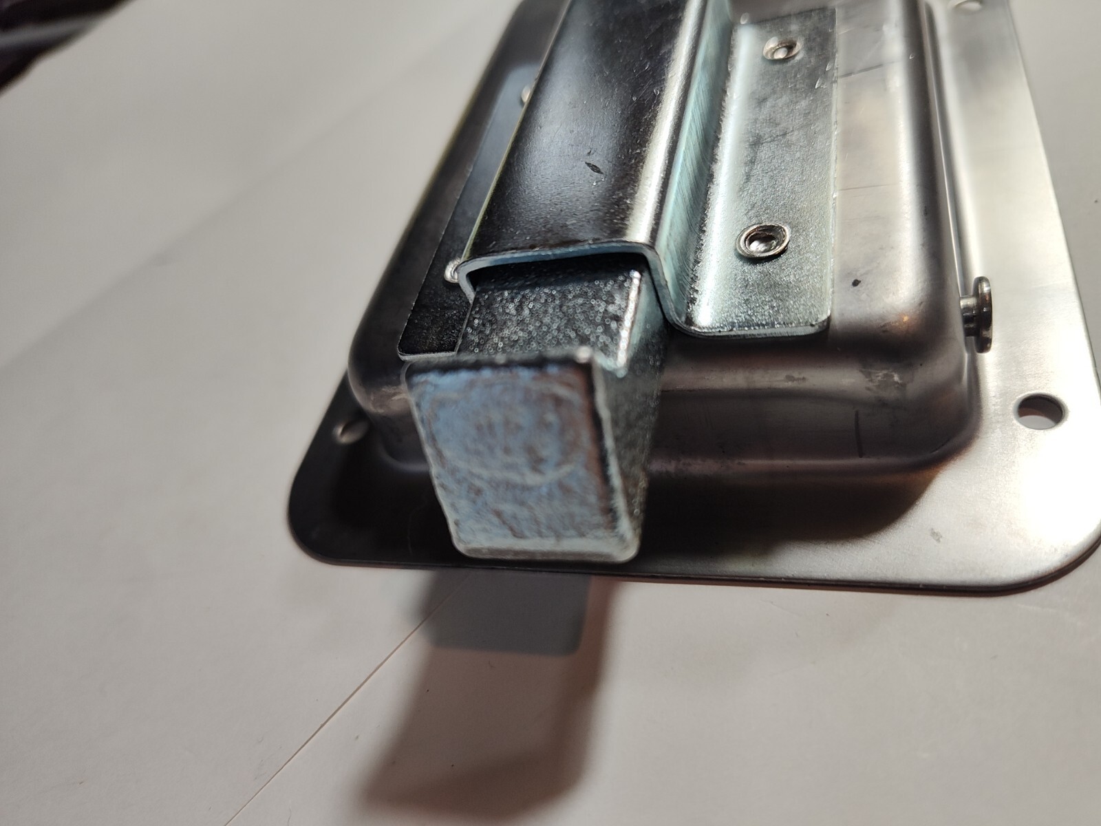 Buyers Products N3885 Latch, Flush-Mount, Nonlocking, Paddle