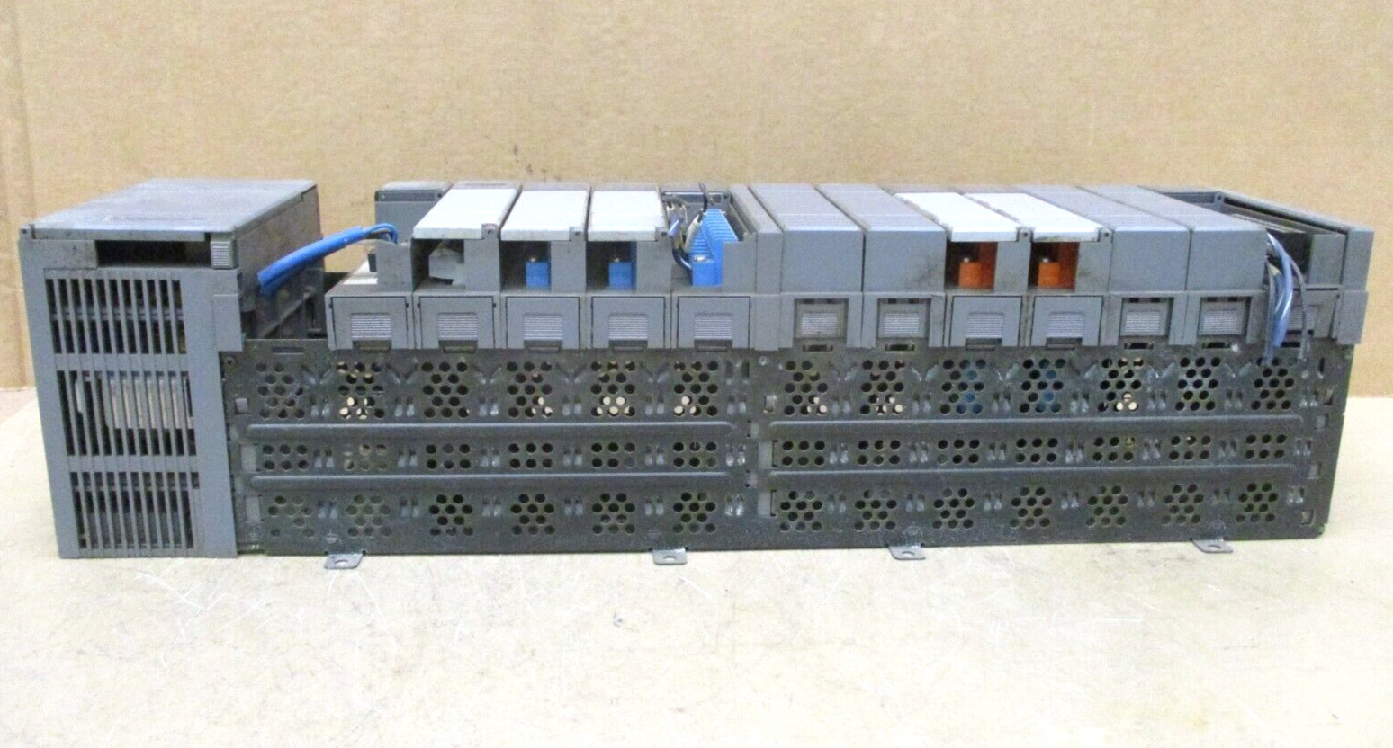 Allen-Bradley SLC 500 1746-P3 Ser A 1747-DCM Ser A 1747-SDN Ser B 48665GN