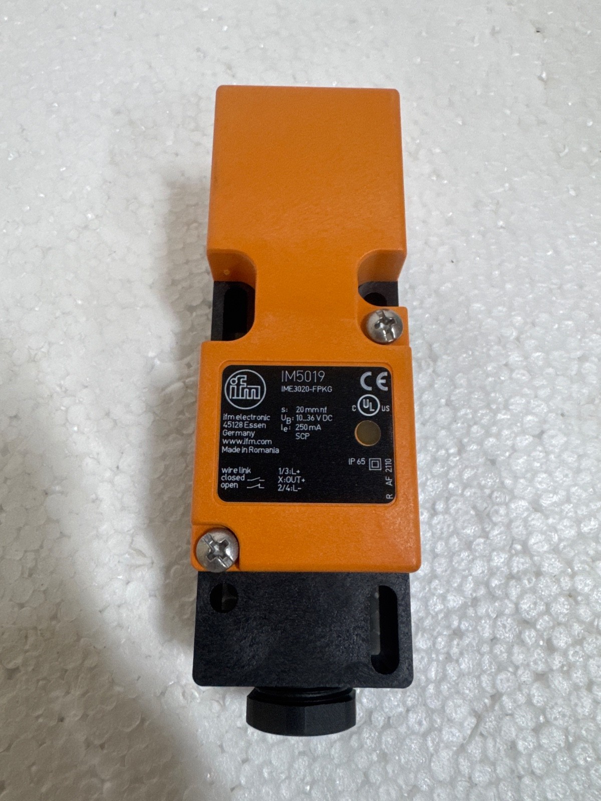 IFM IM5019 IME3020-FPKG Inductive Sensor (old box)