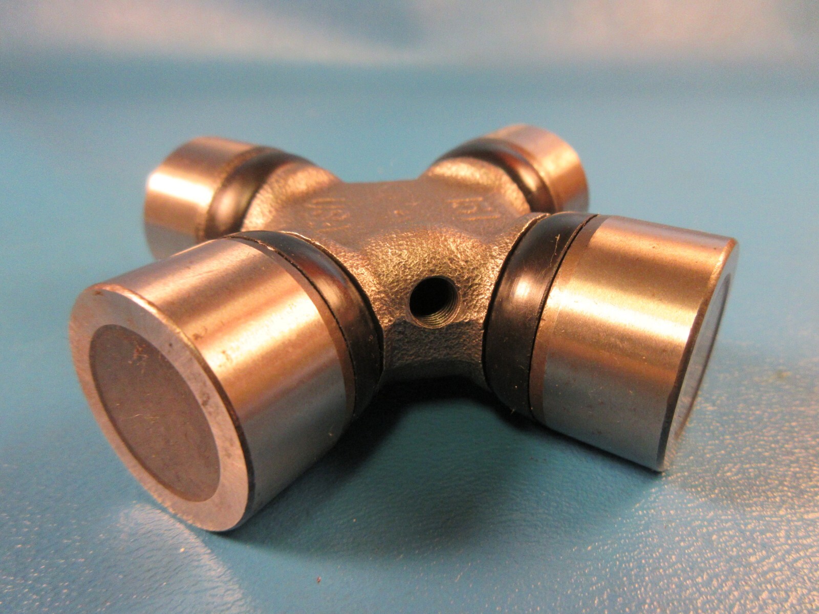 CARQUEST 1-0153, U Joint, Greaseable Universal U Joint