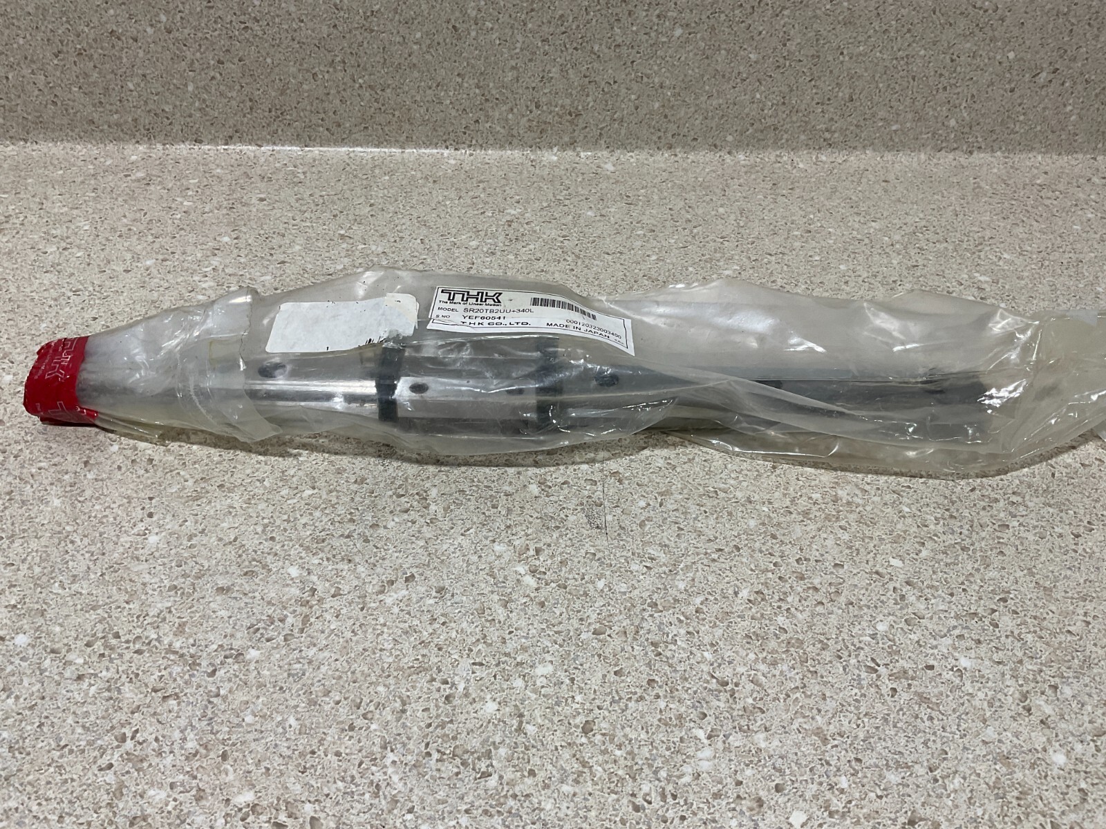 THK SR20TB2UU+340L NEW