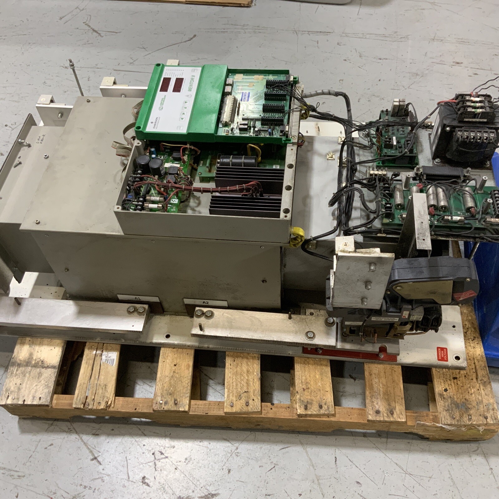 Emerson Quantum III 9500-8316 A | 9500-1300-1 A | 300/600 HP