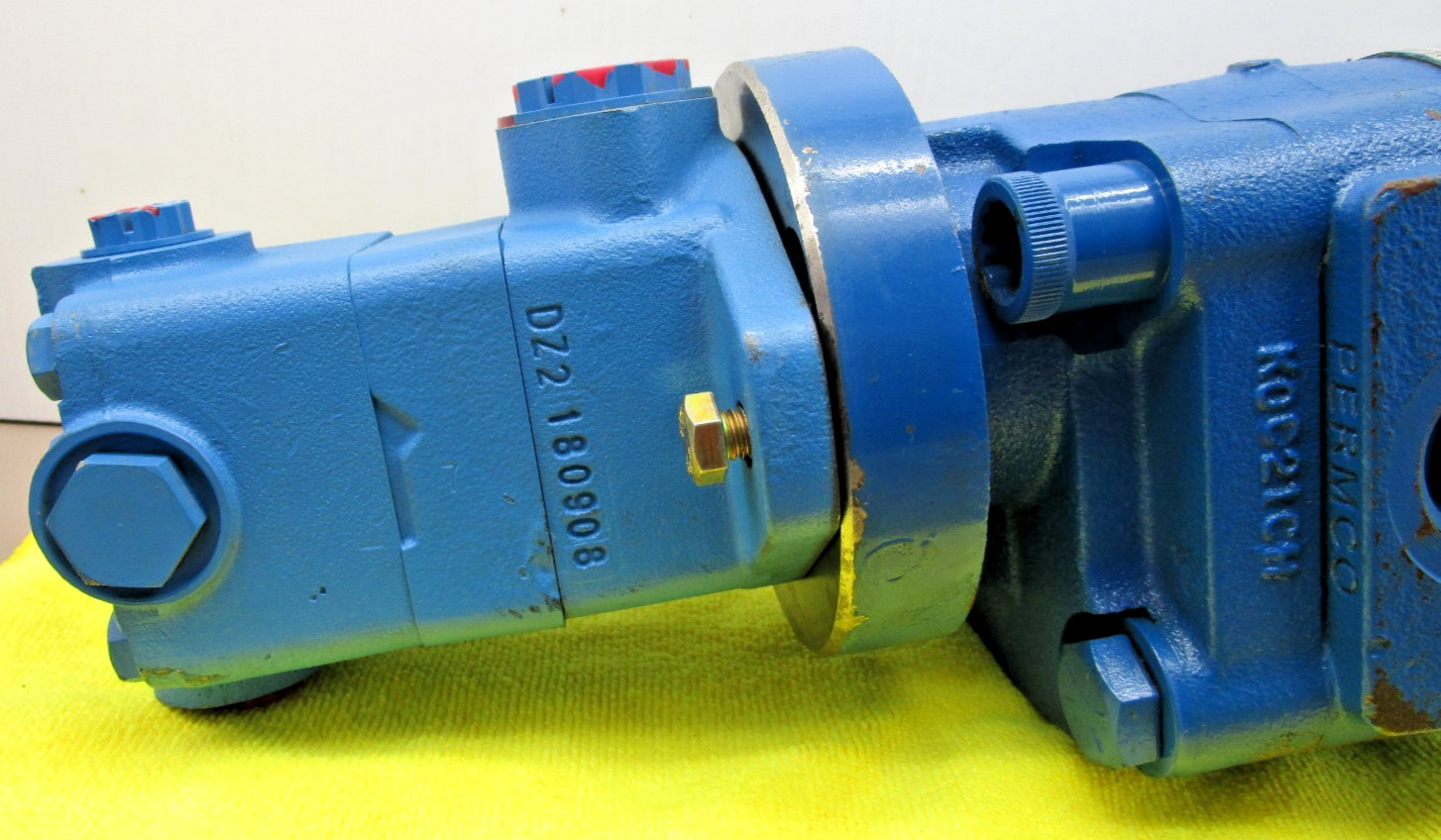 Permco P3000C383MZDI15-19 Hydraulic Fan / Steering Pump Vickers V10F1S7T11A5H20