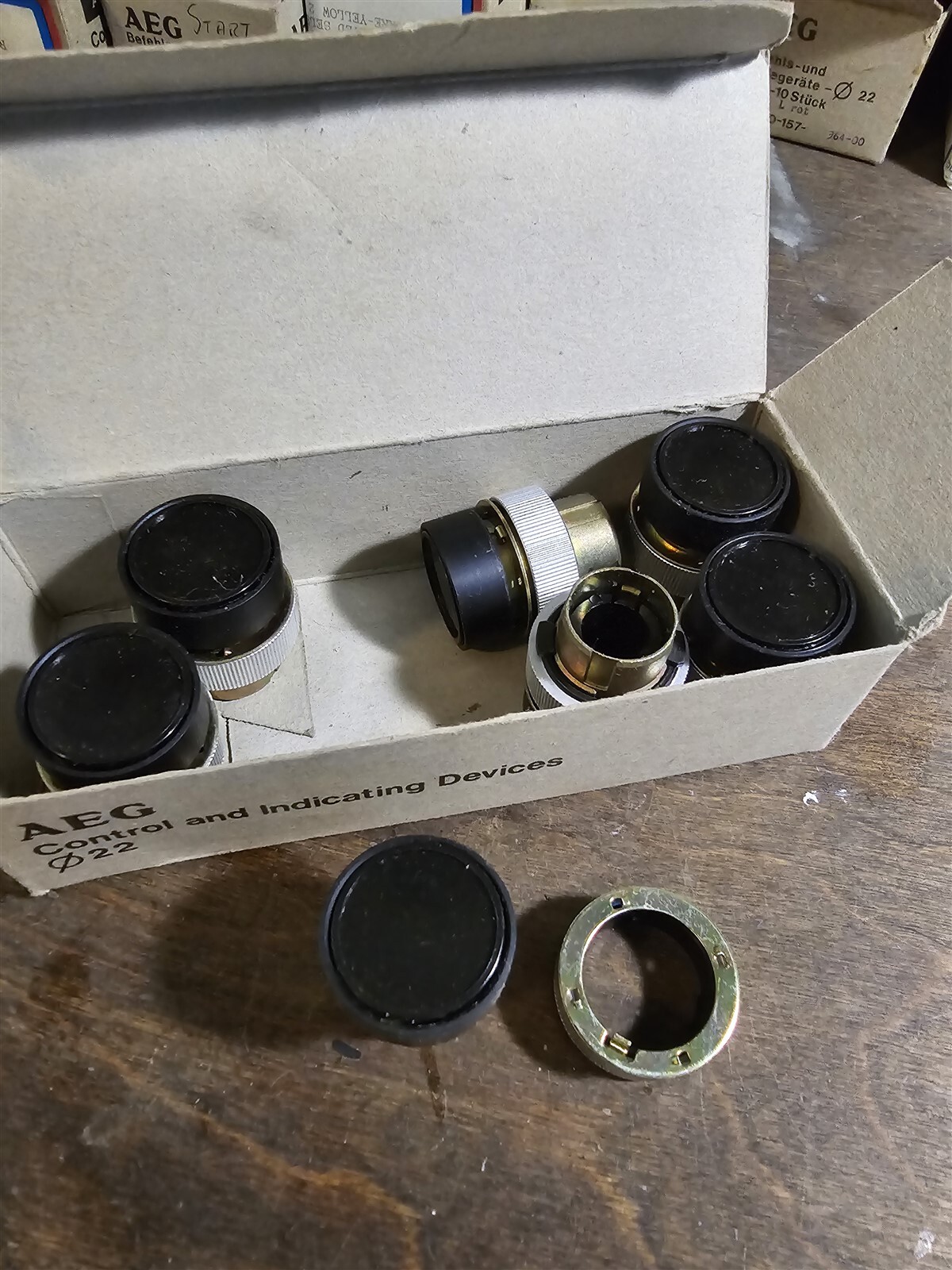 NEW AEG Black Push Button Switches Box of 7 *FREE SHIPPING*