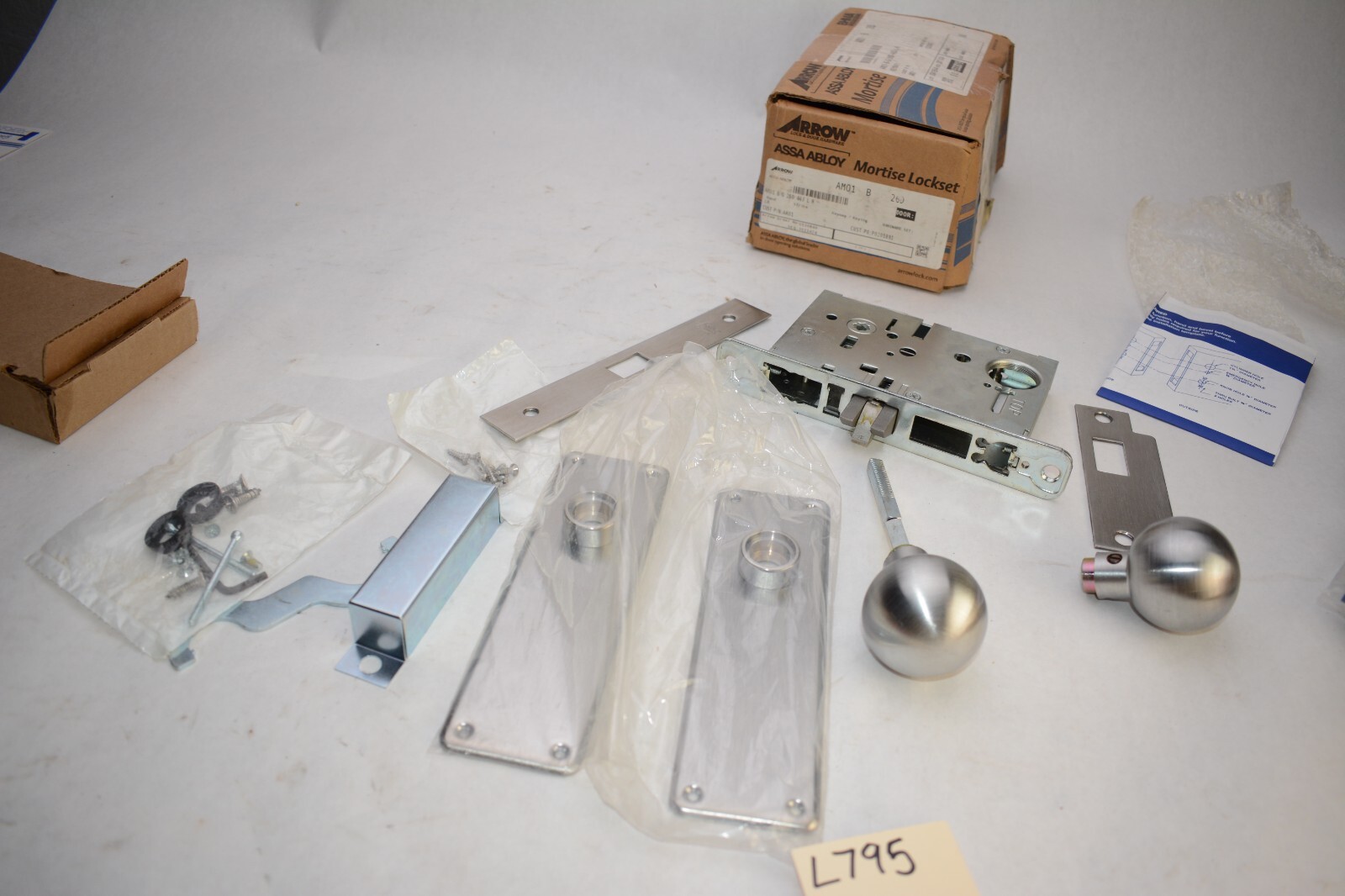 Arrow AM01 BD 26D Passage Mortise Lock – B Knob – D Rose