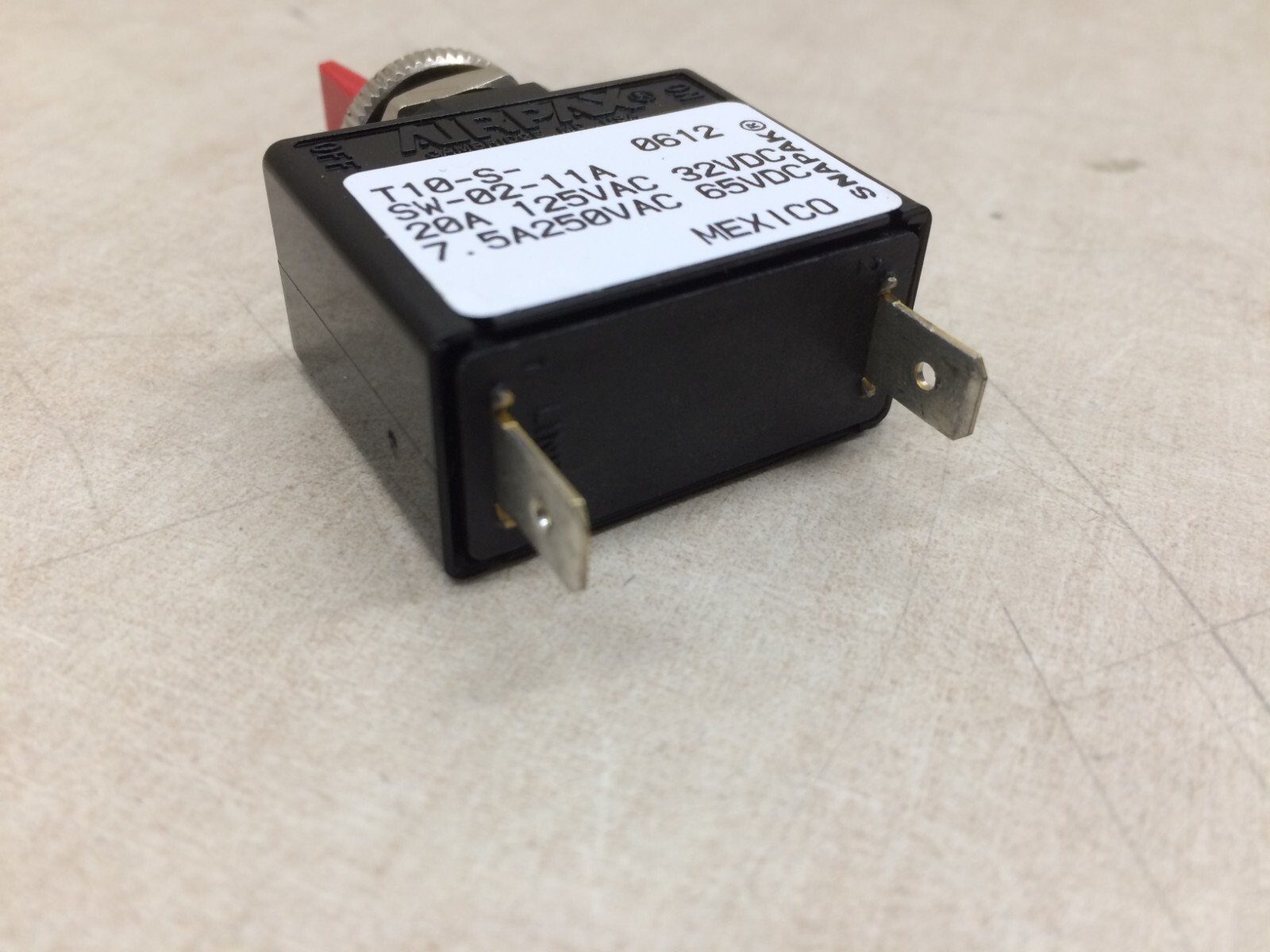 Airpax Hydraulic Magnetic Circuit T10-S-SW-02-11A Snapak Switch Paddle Handle