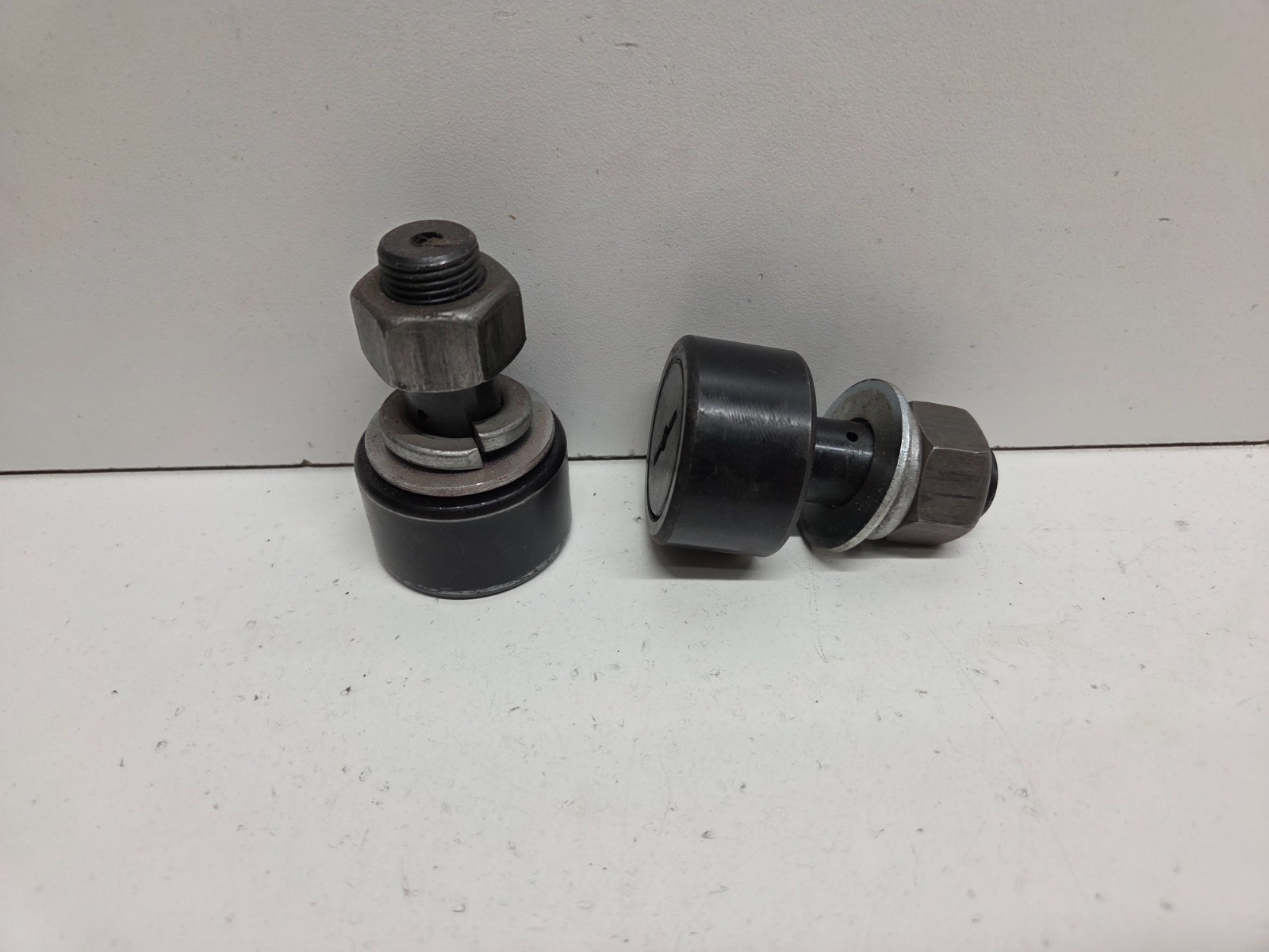 LOT OF 2 USED ABC SMITH BEARING 1.5″ DIA CAM FOLLOWERS CR-1-1/2