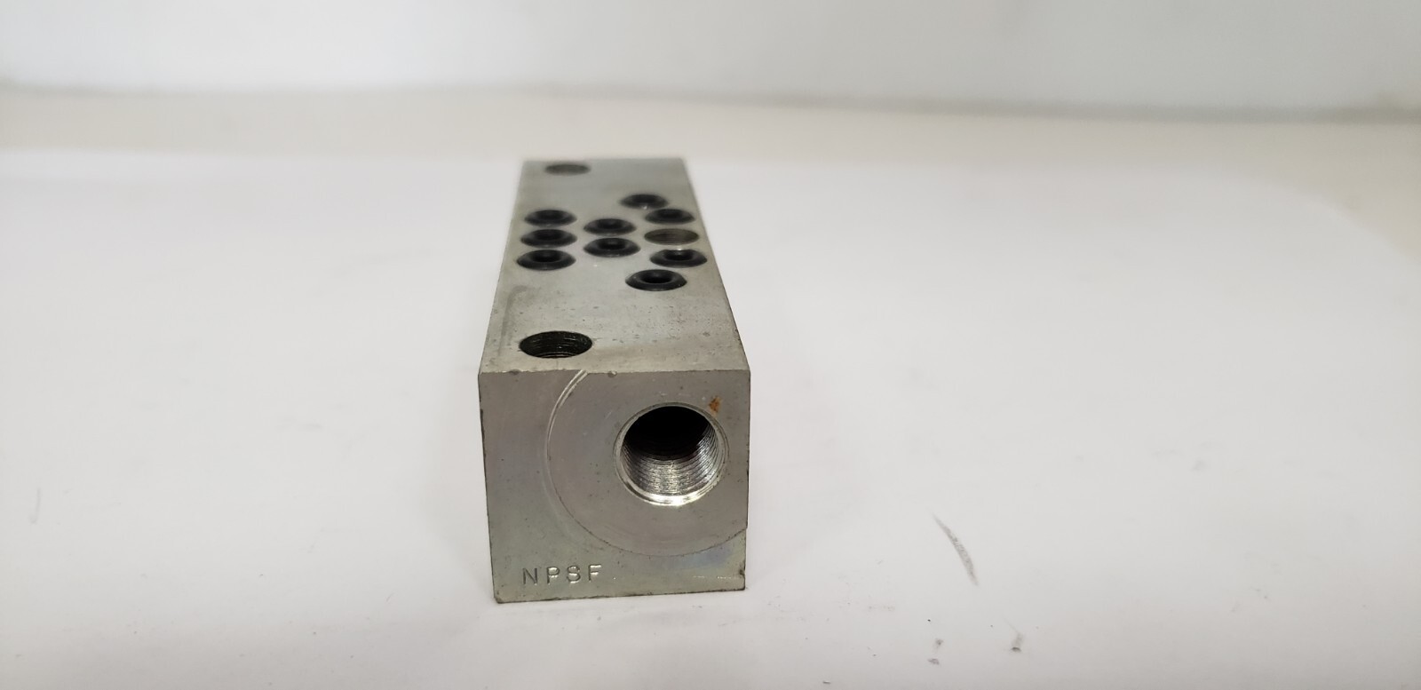 GRACO TRABON 527-000-311 NPSF INLET BLOCK, 3″ LONG, NNB