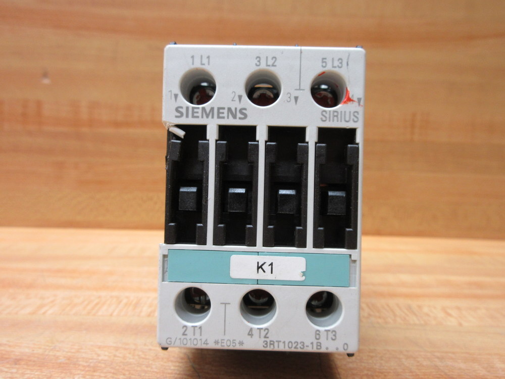 Siemens 3RT1023-1BB40 Contactor 3RT1023-1B..0 Cracked, W/Out Auxiliary