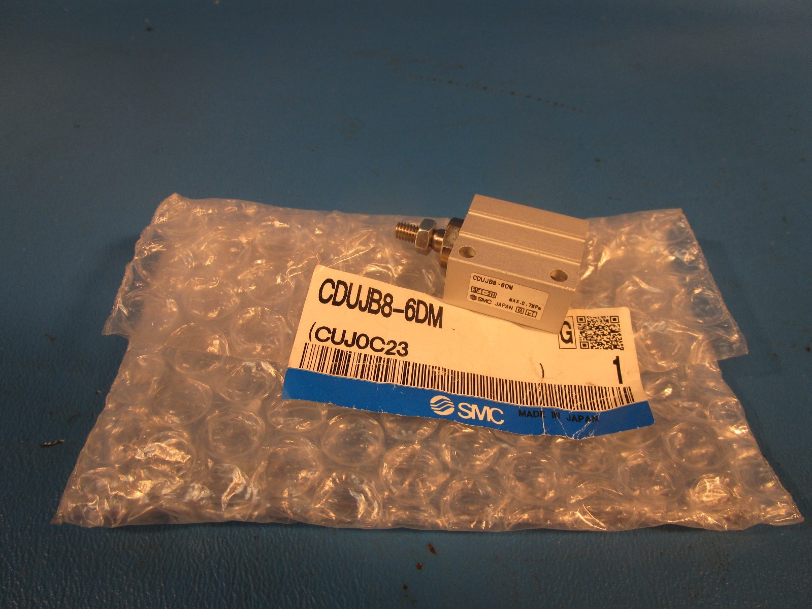 SMC CDUJB8-6DM, Mini Free Mount Cylinder, 8mm Bore, 6mm Stroke, Auto Switch