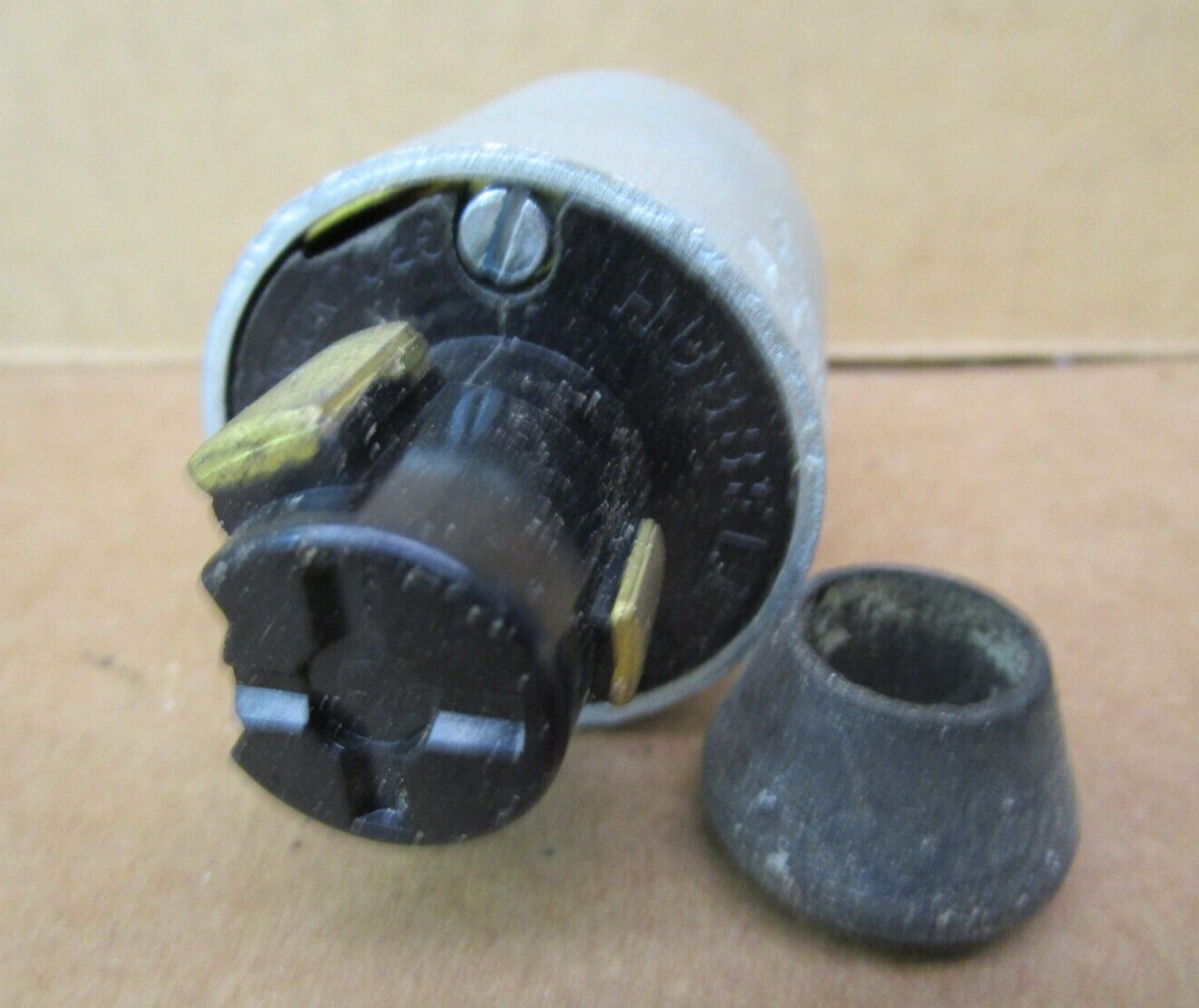 Hubbell 23034 Hubbellock CAP Lot of 2 Pieces 50941LR