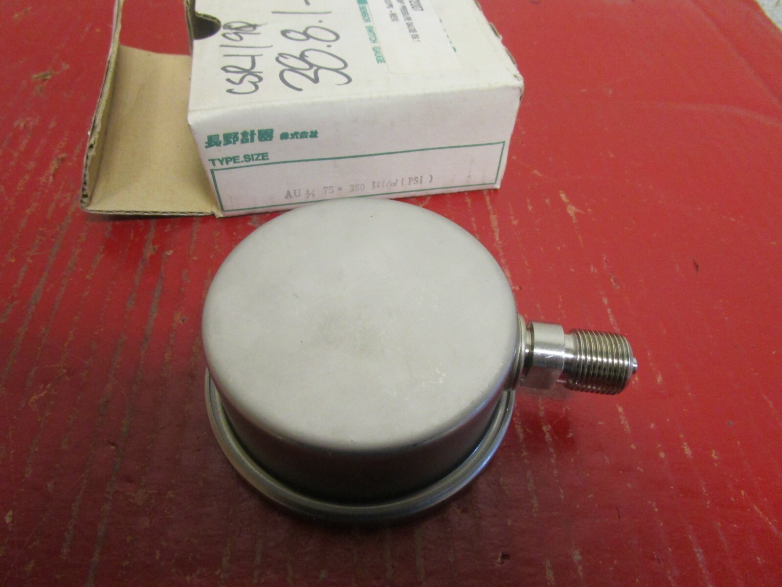 NEW NKS 3-1/2″ LIQUID FILLED PRESSURE GAUGE AU 3/8 75x 350KGF/CM2 0-5000 PSI